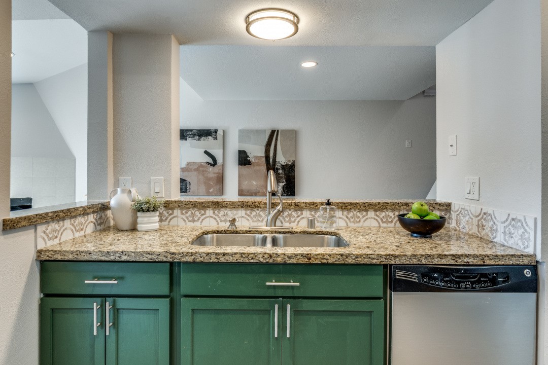 4777 Cedar Springs Road 6H