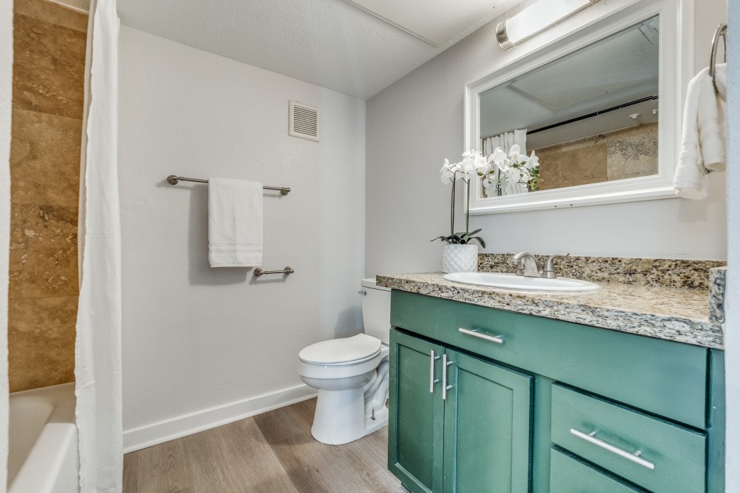 4777 Cedar Springs Road 6H