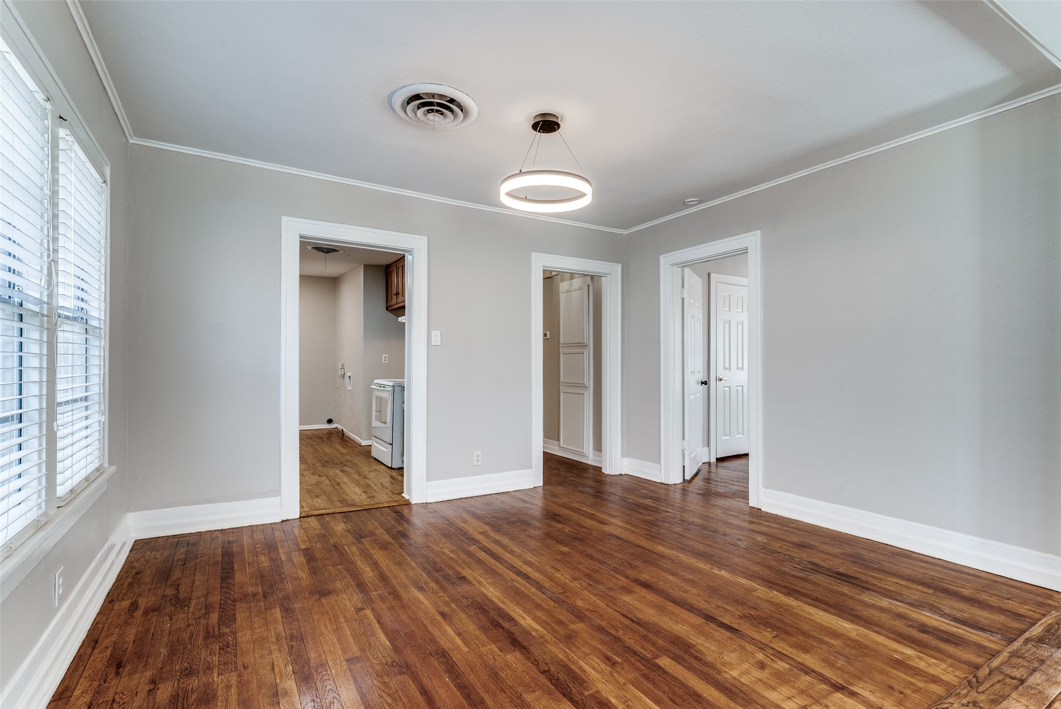 4447 Normandy Road