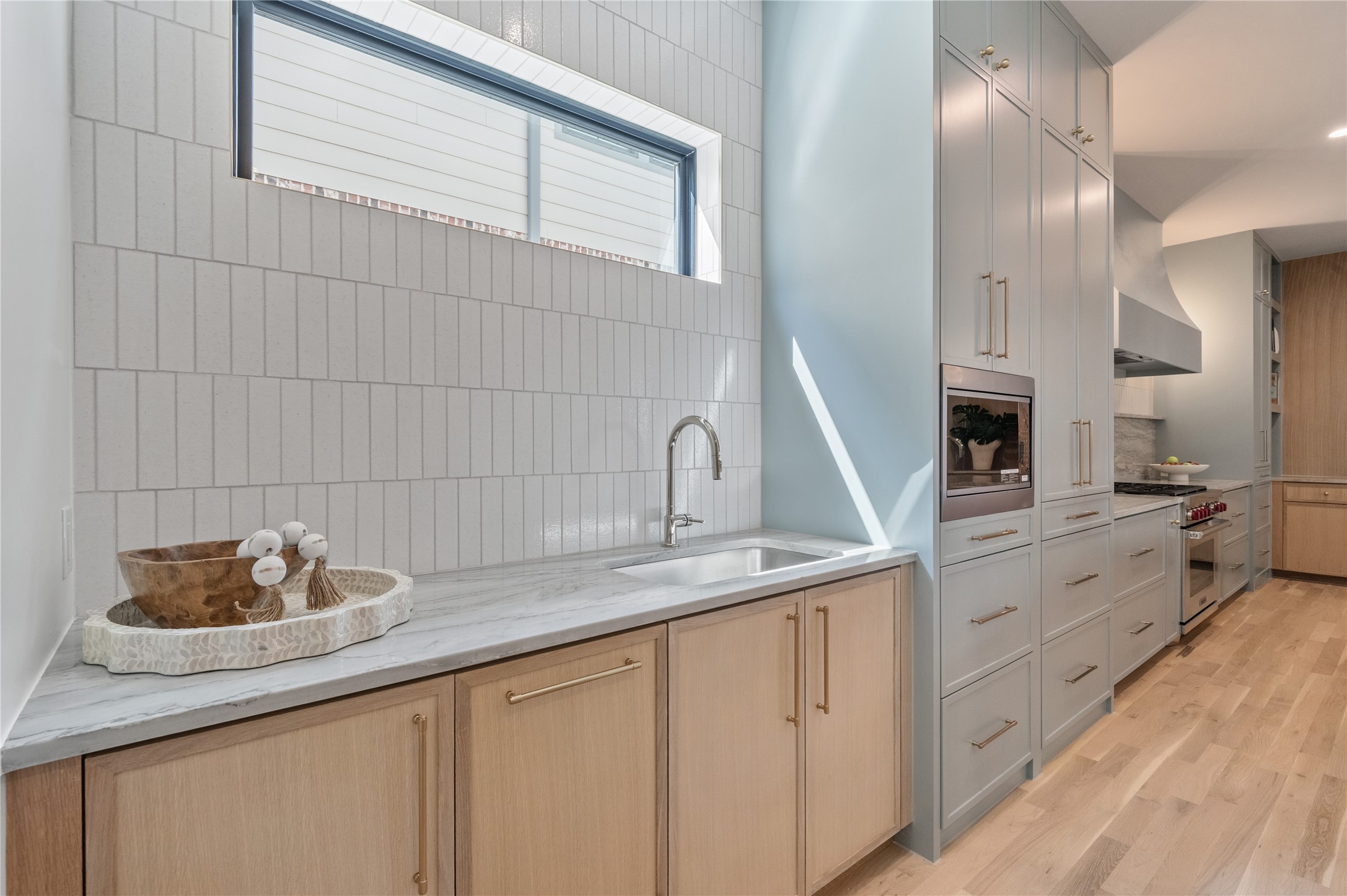 6943 Coronado Avenue