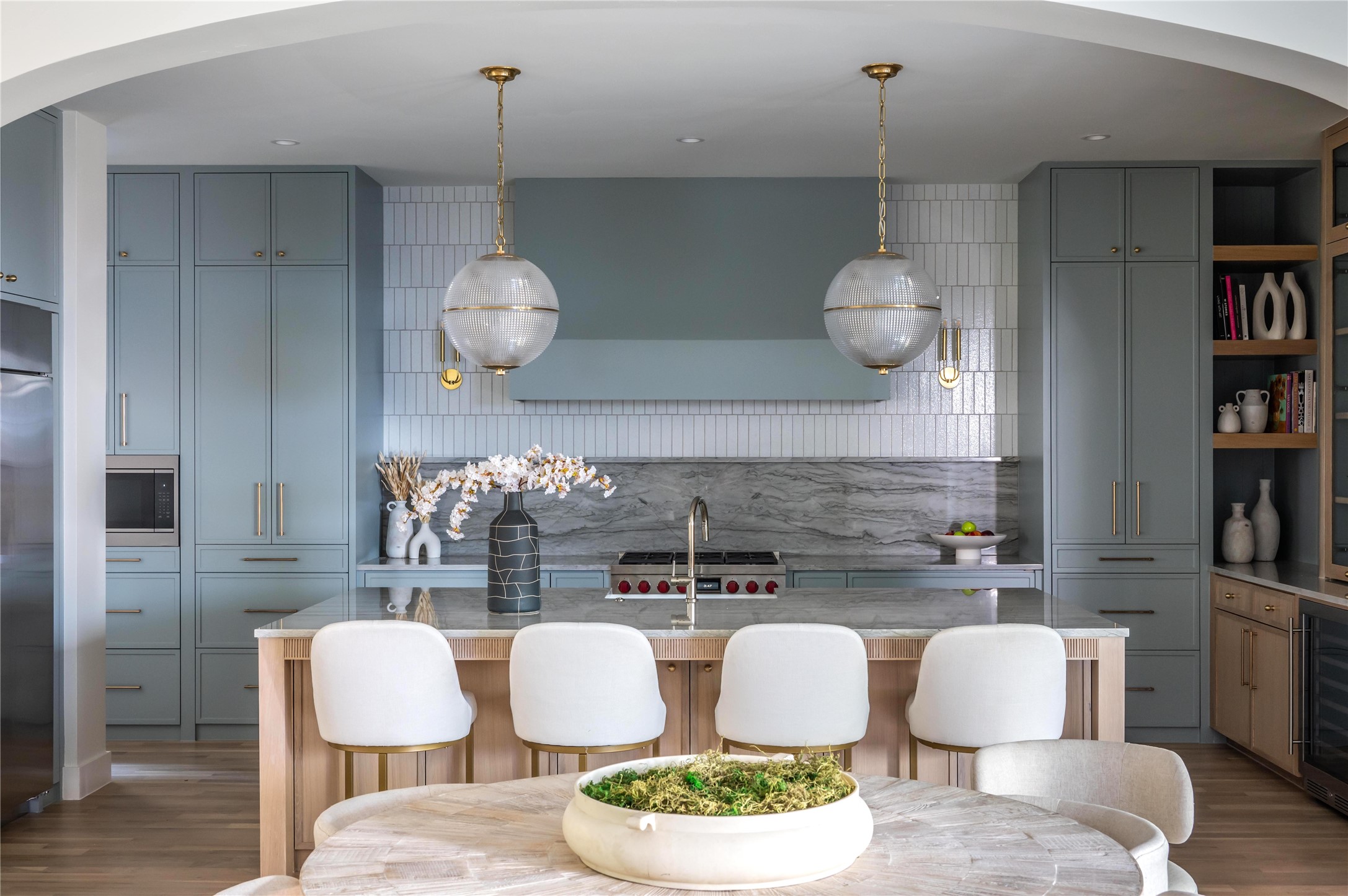 6943 Coronado Avenue