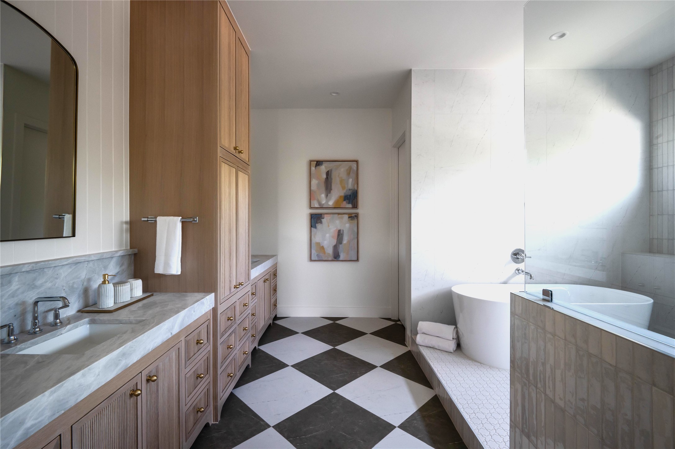 6943 Coronado Avenue