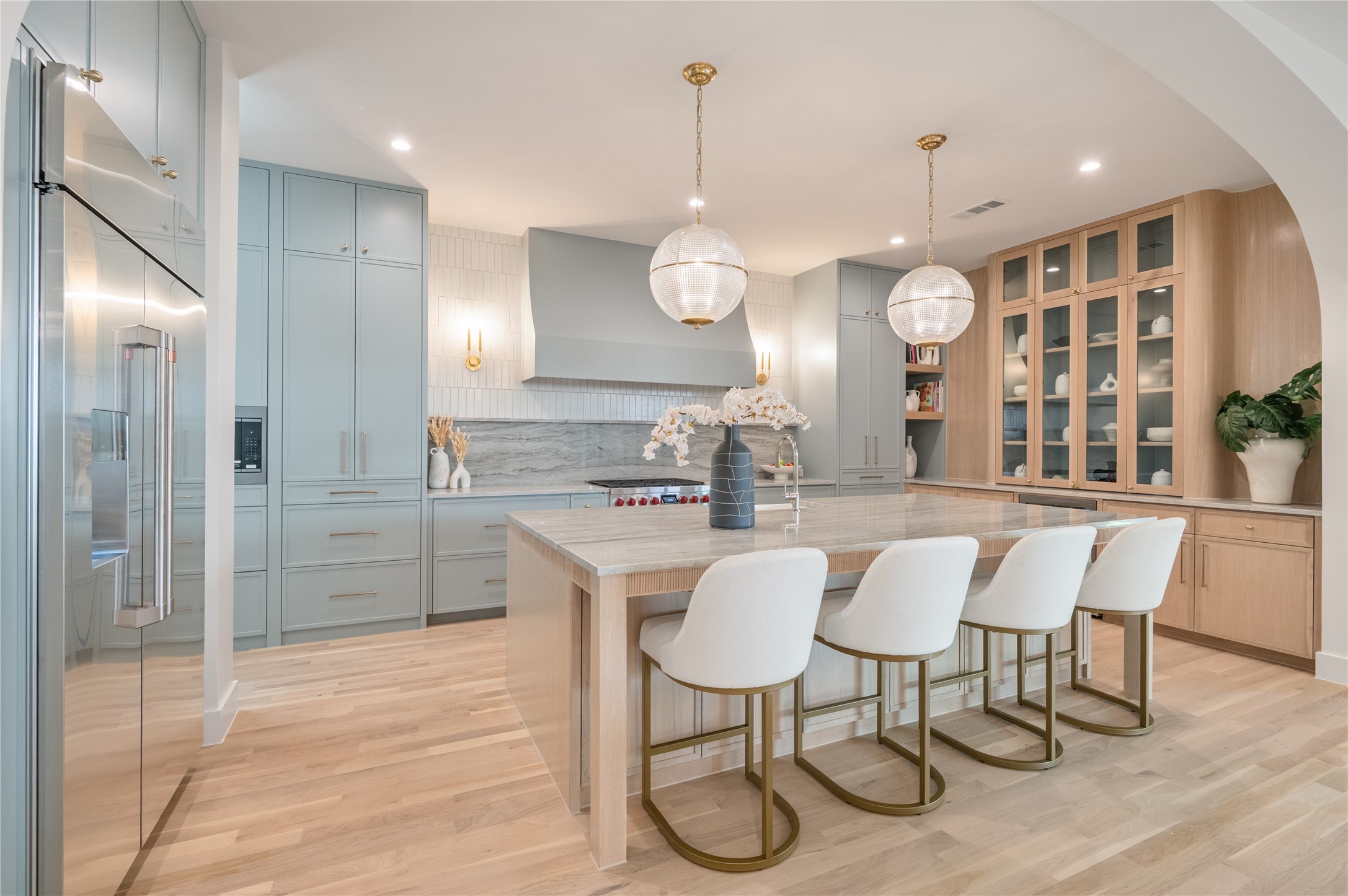 6943 Coronado Avenue