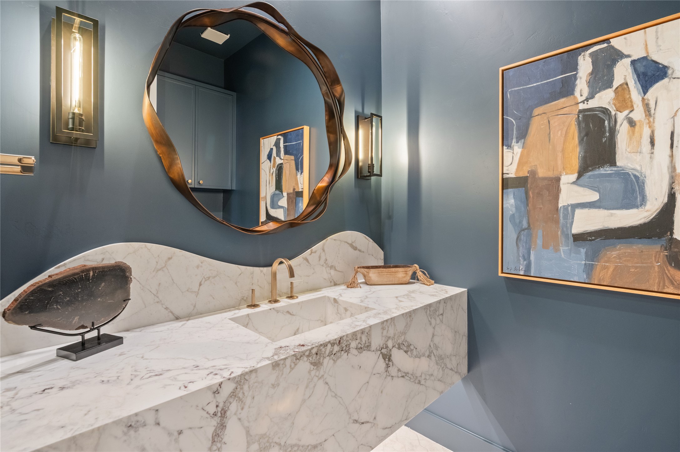 6943 Coronado Avenue