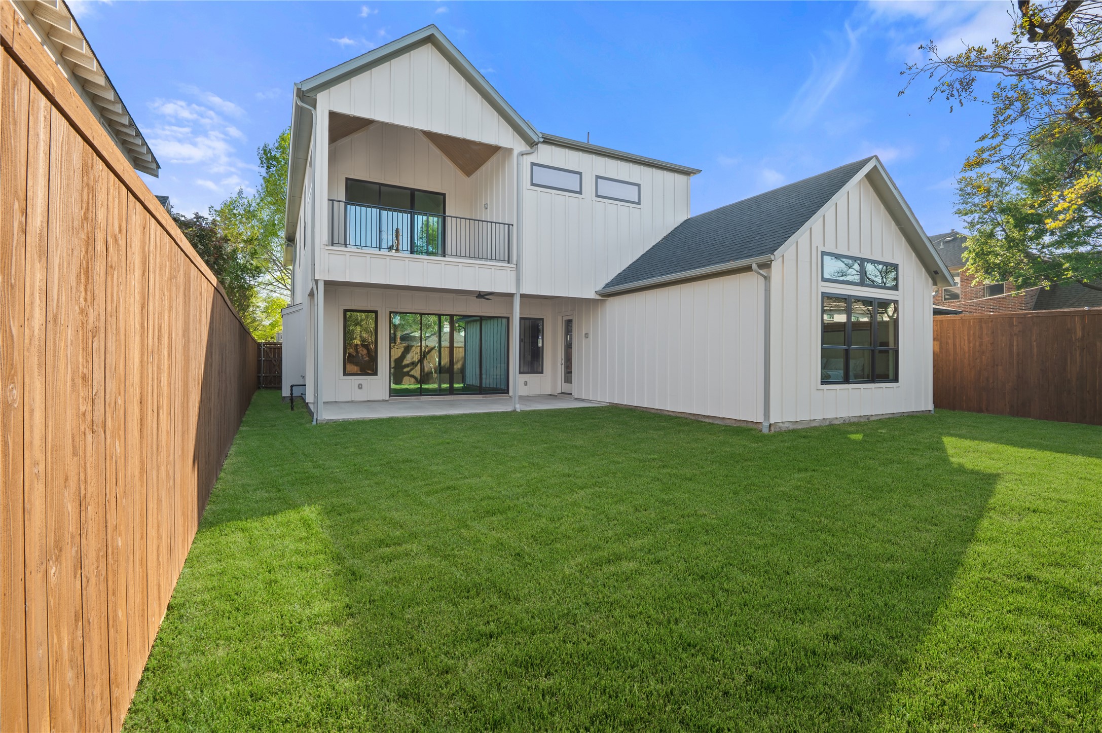 6943 Coronado Avenue