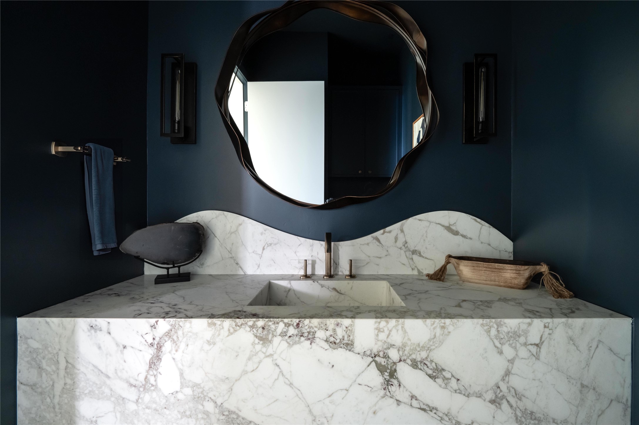 6943 Coronado Avenue