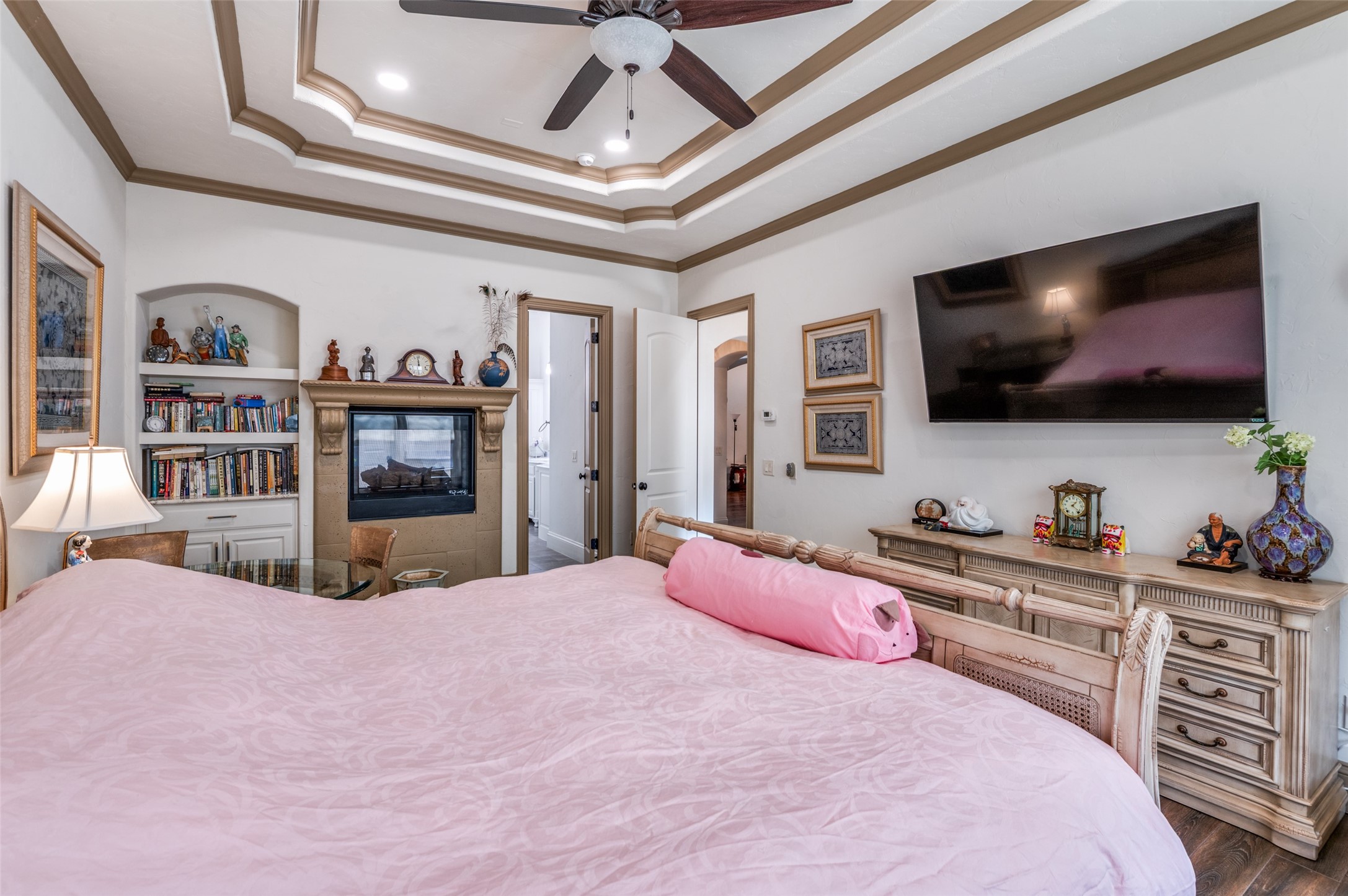 5764 Quebec Lane