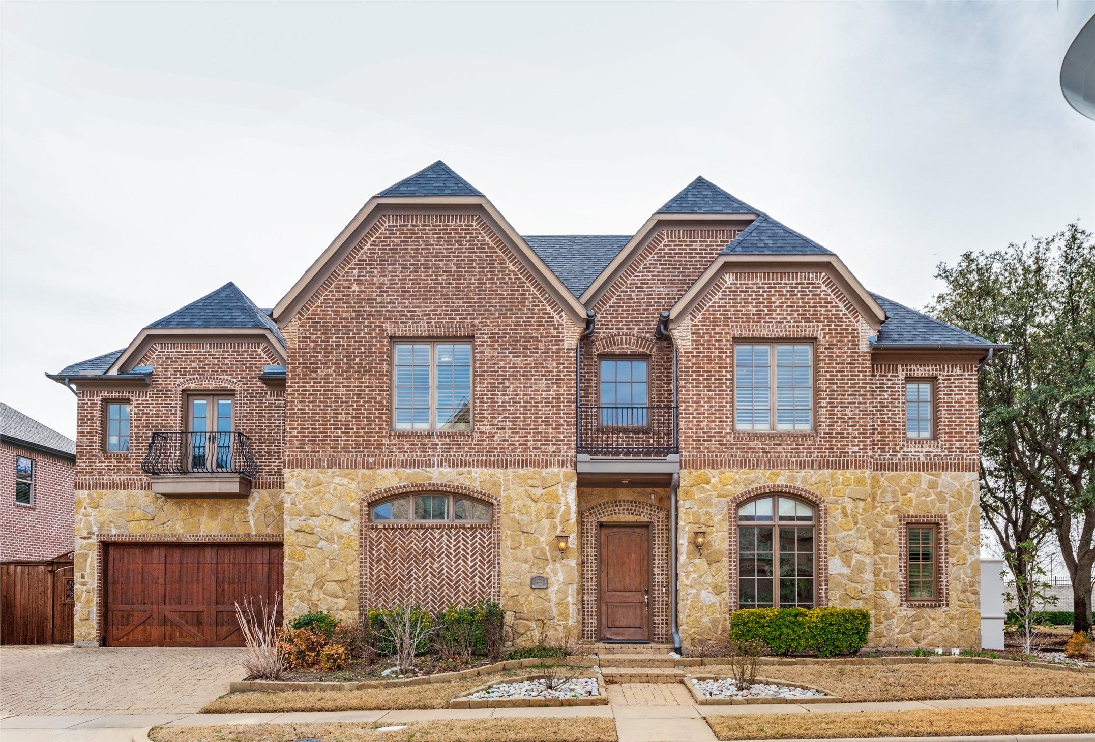 5764 Quebec Lane