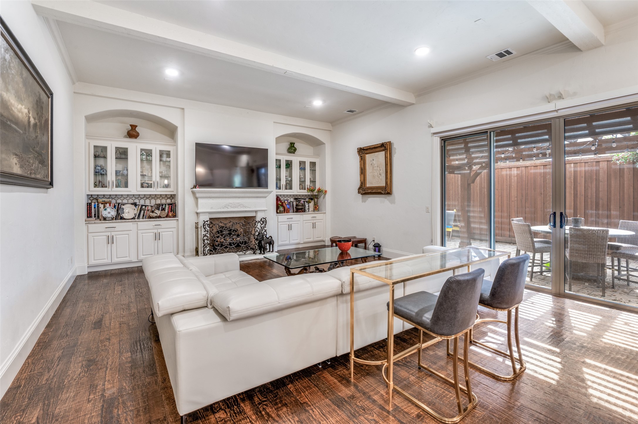5764 Quebec Lane