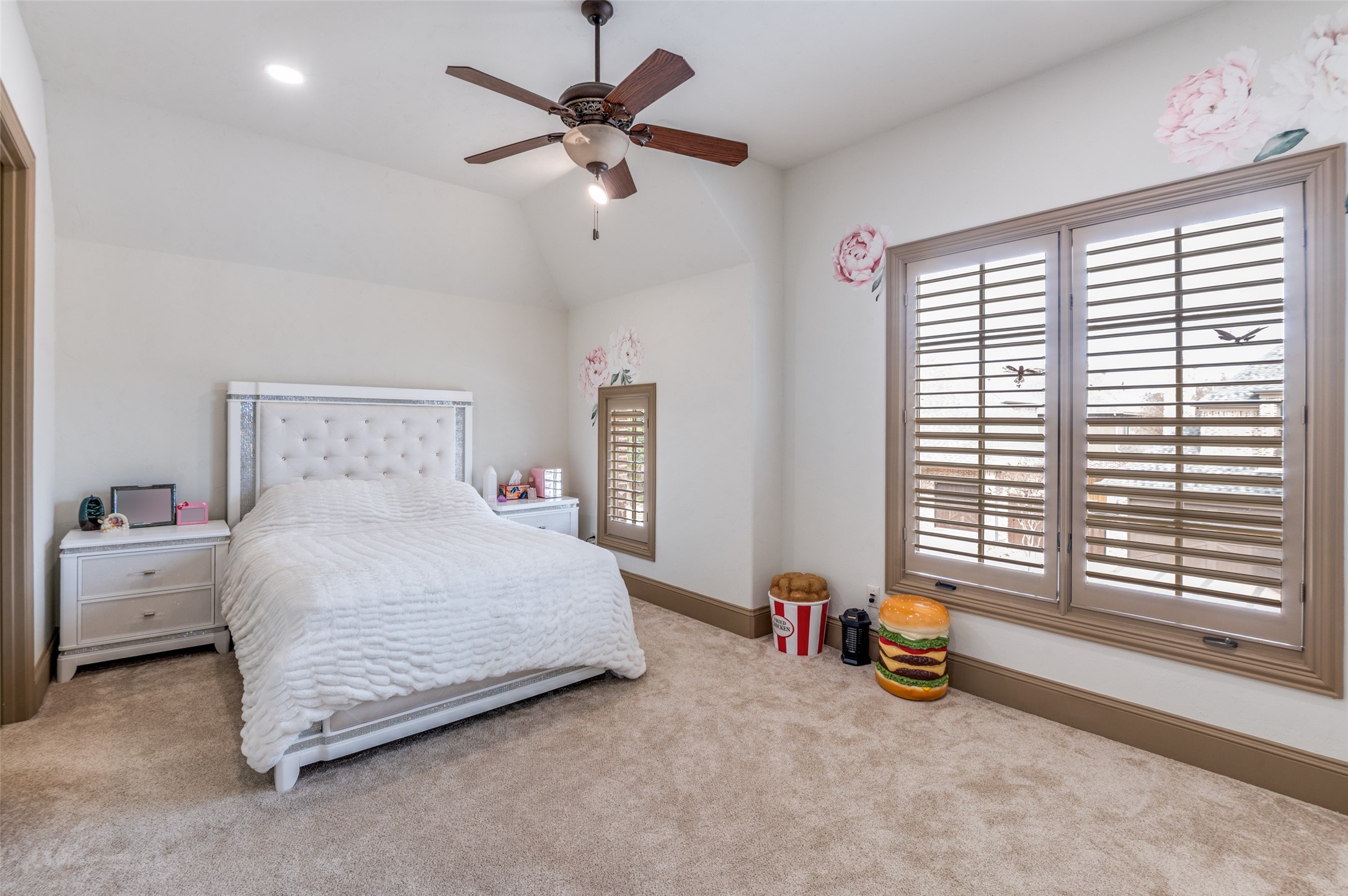 5764 Quebec Lane