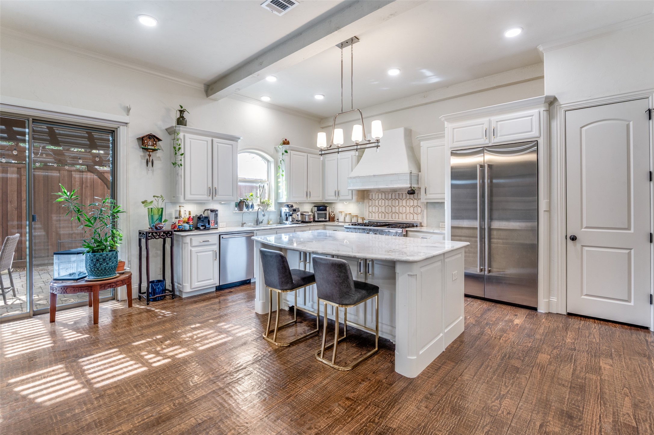 5764 Quebec Lane