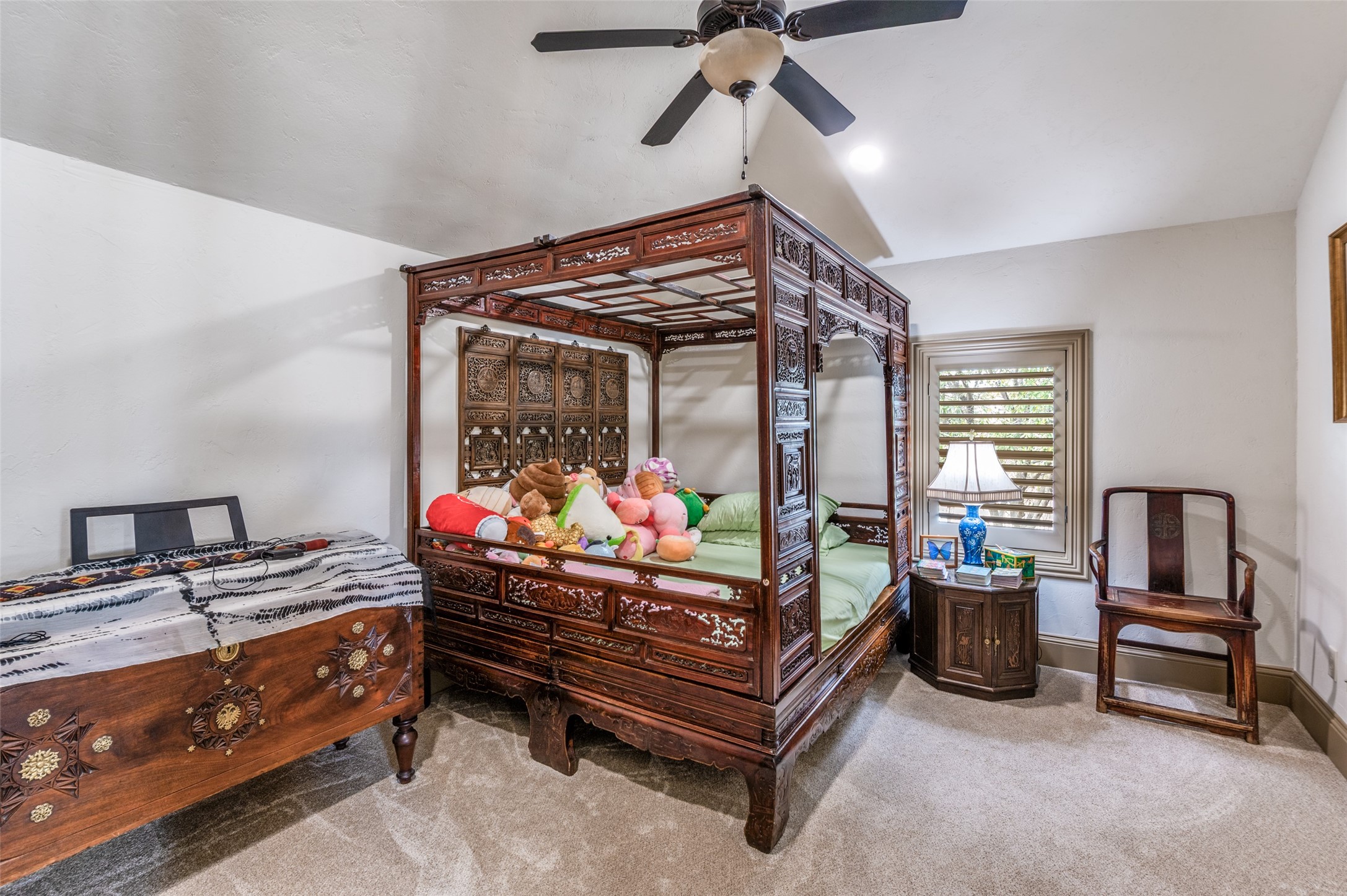 5764 Quebec Lane