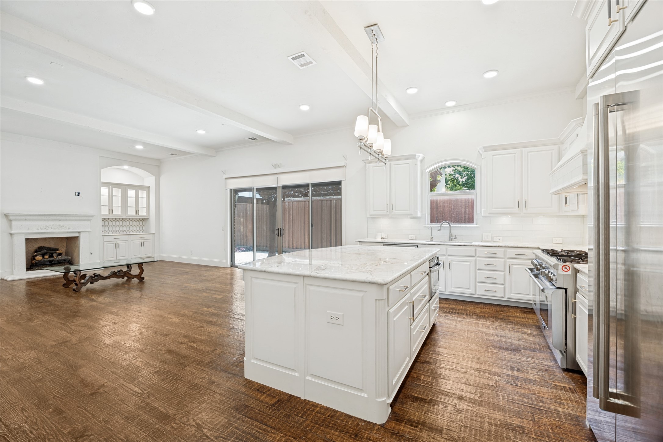 5764 Quebec Lane