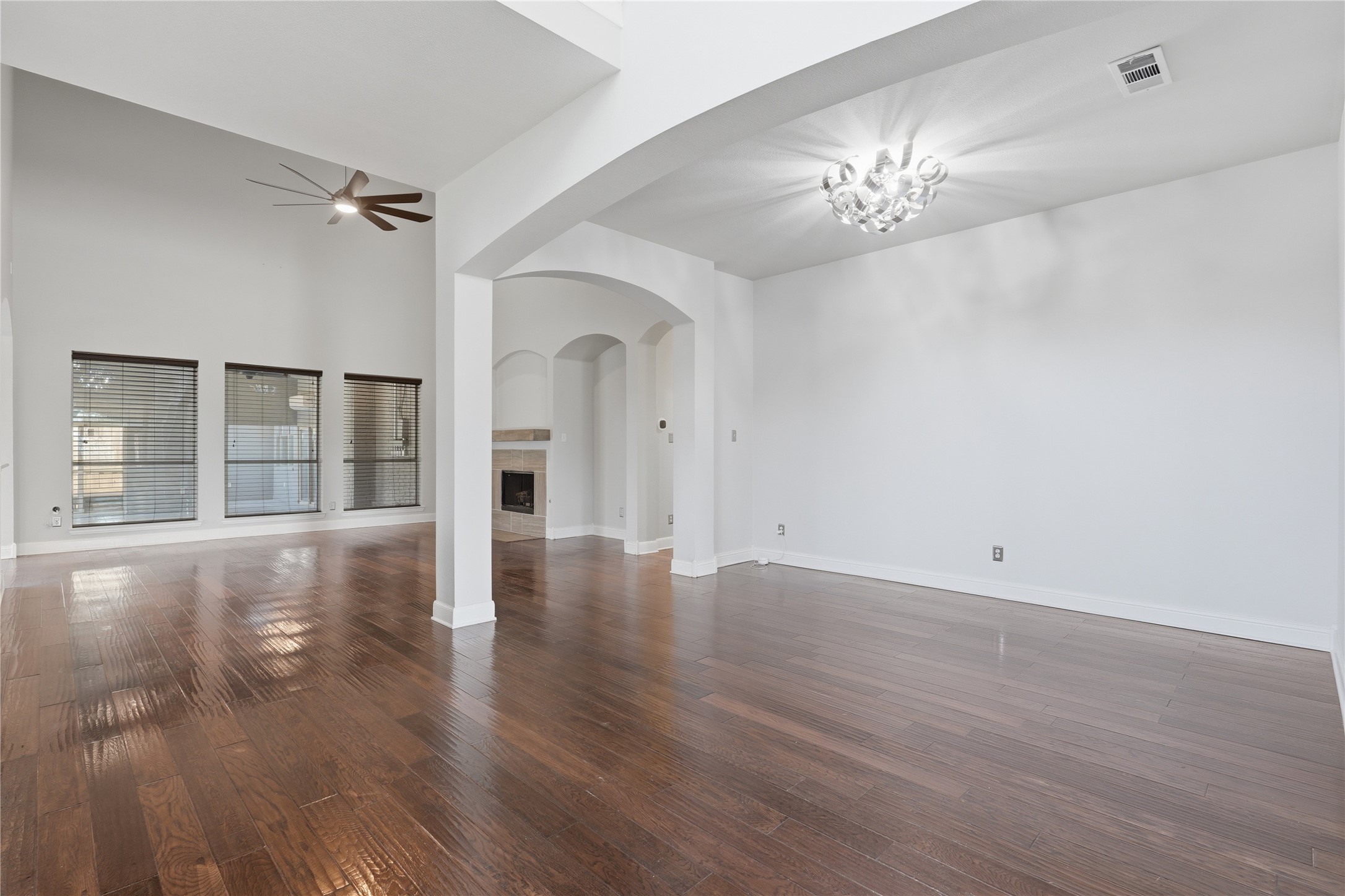 1733 White Cap Court