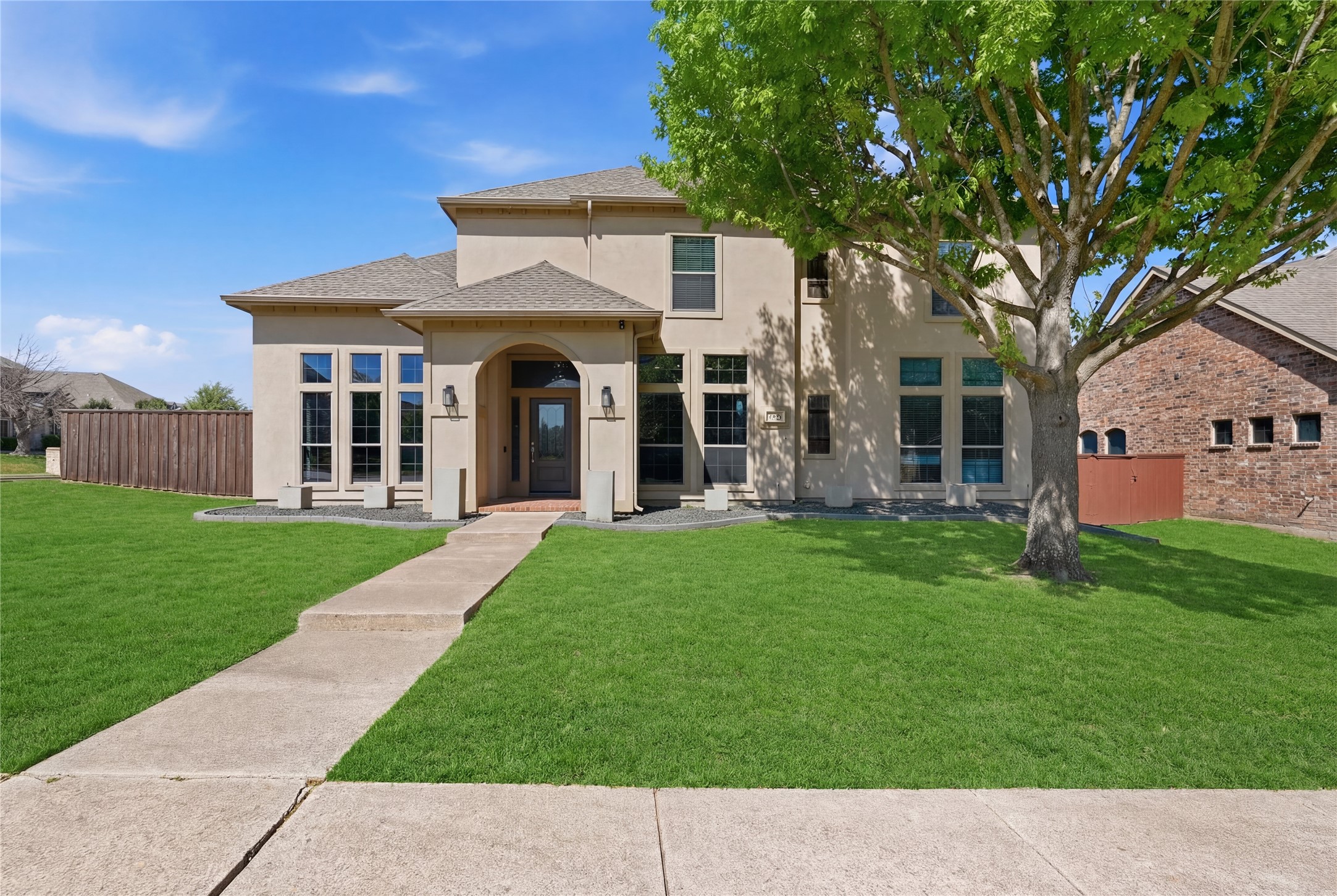 1733 White Cap Court