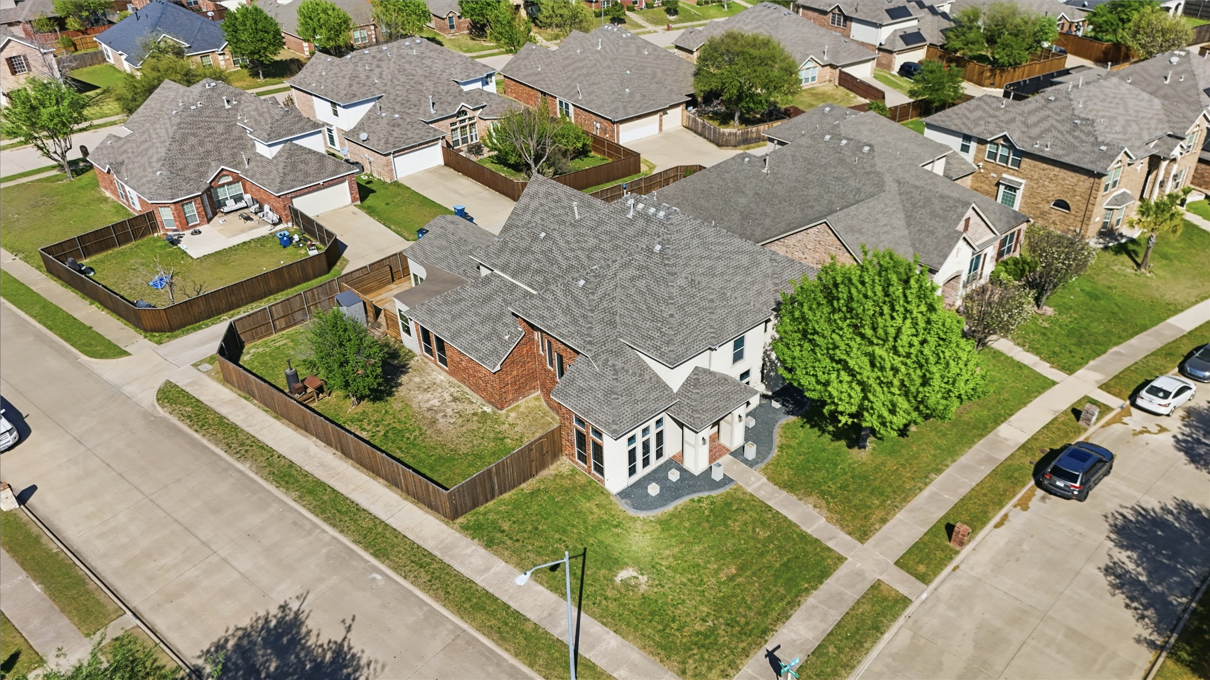 1733 White Cap Court