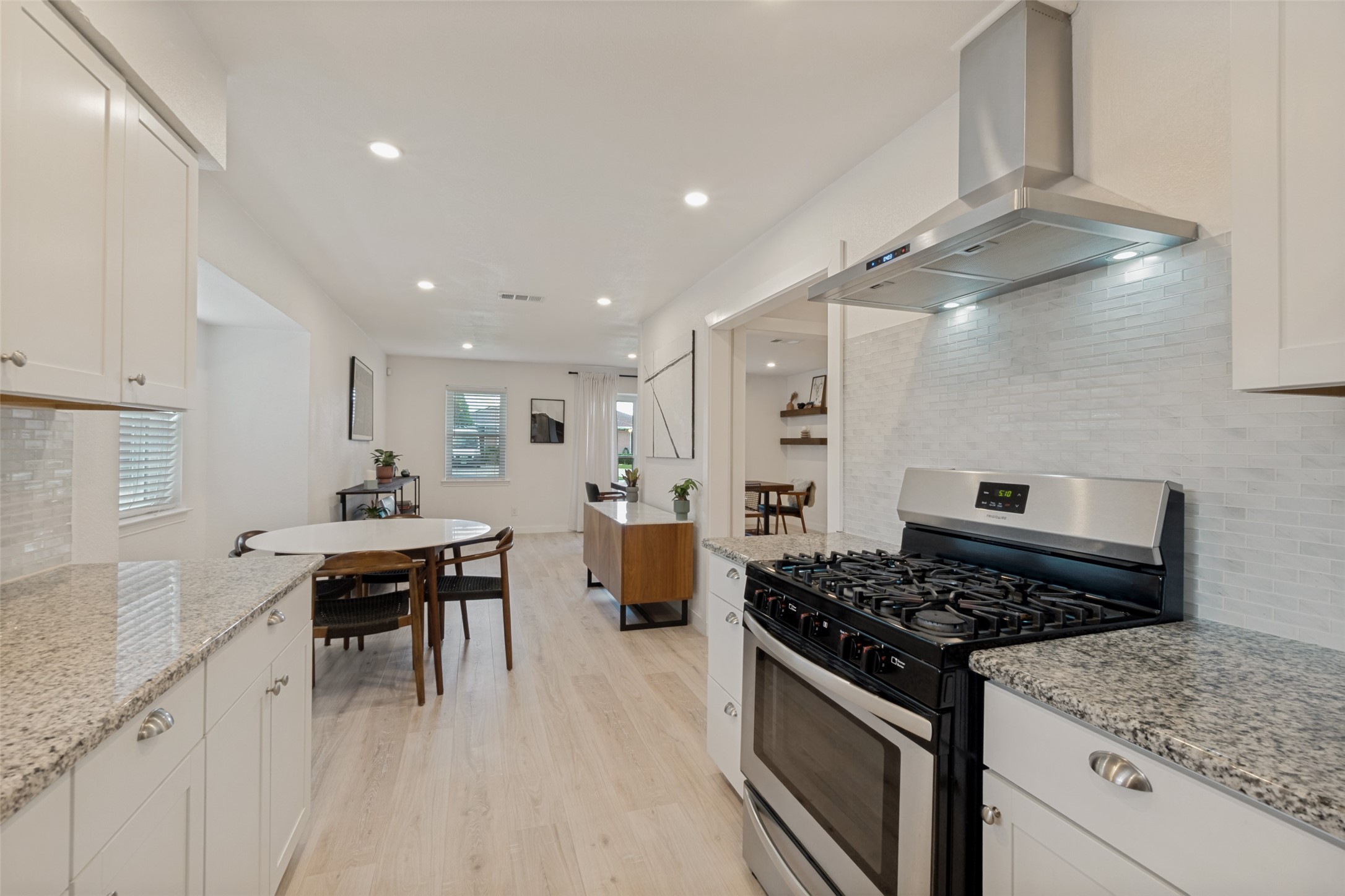 7022 Kiva Lane