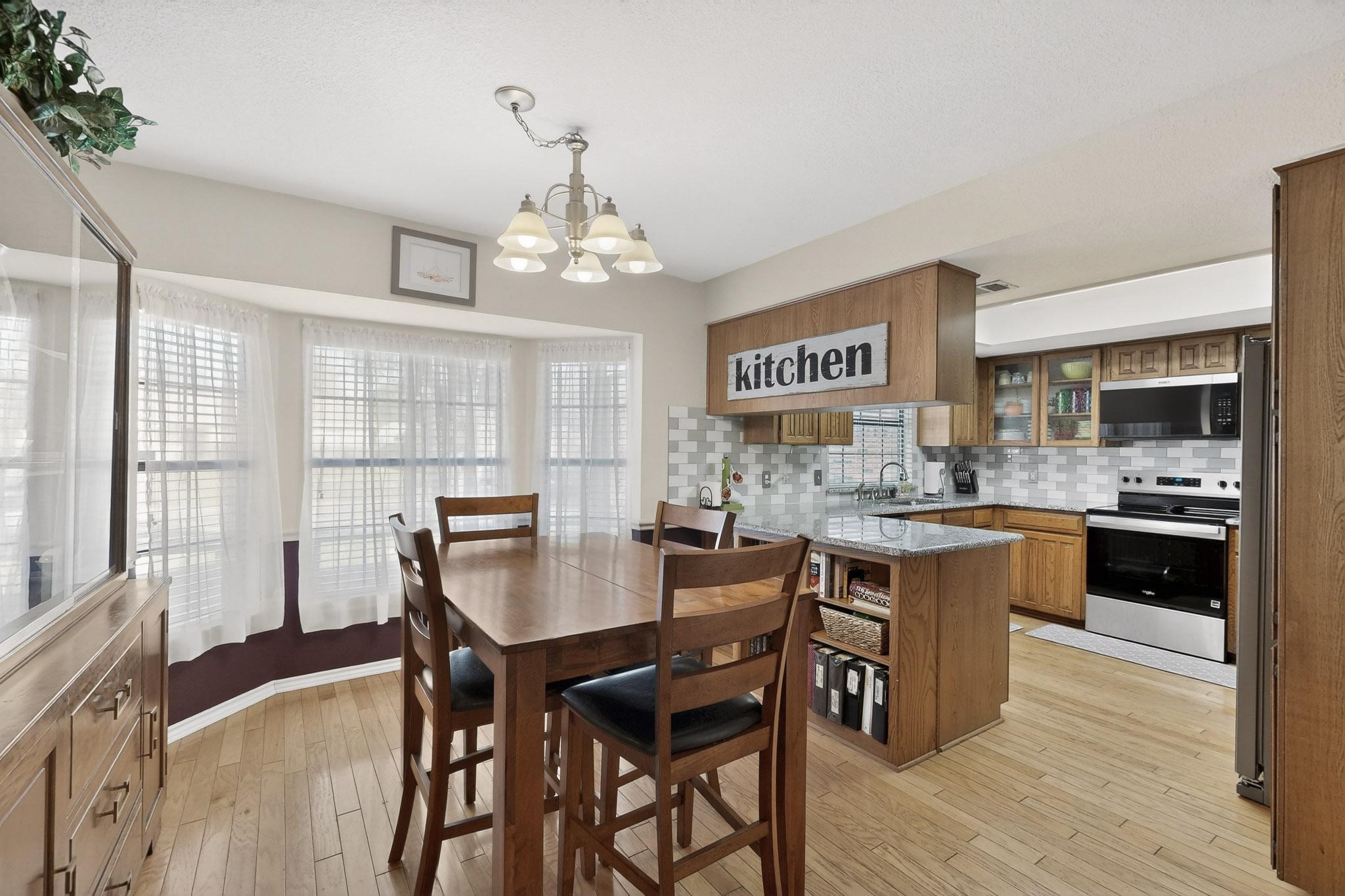 932 Freestone Drive