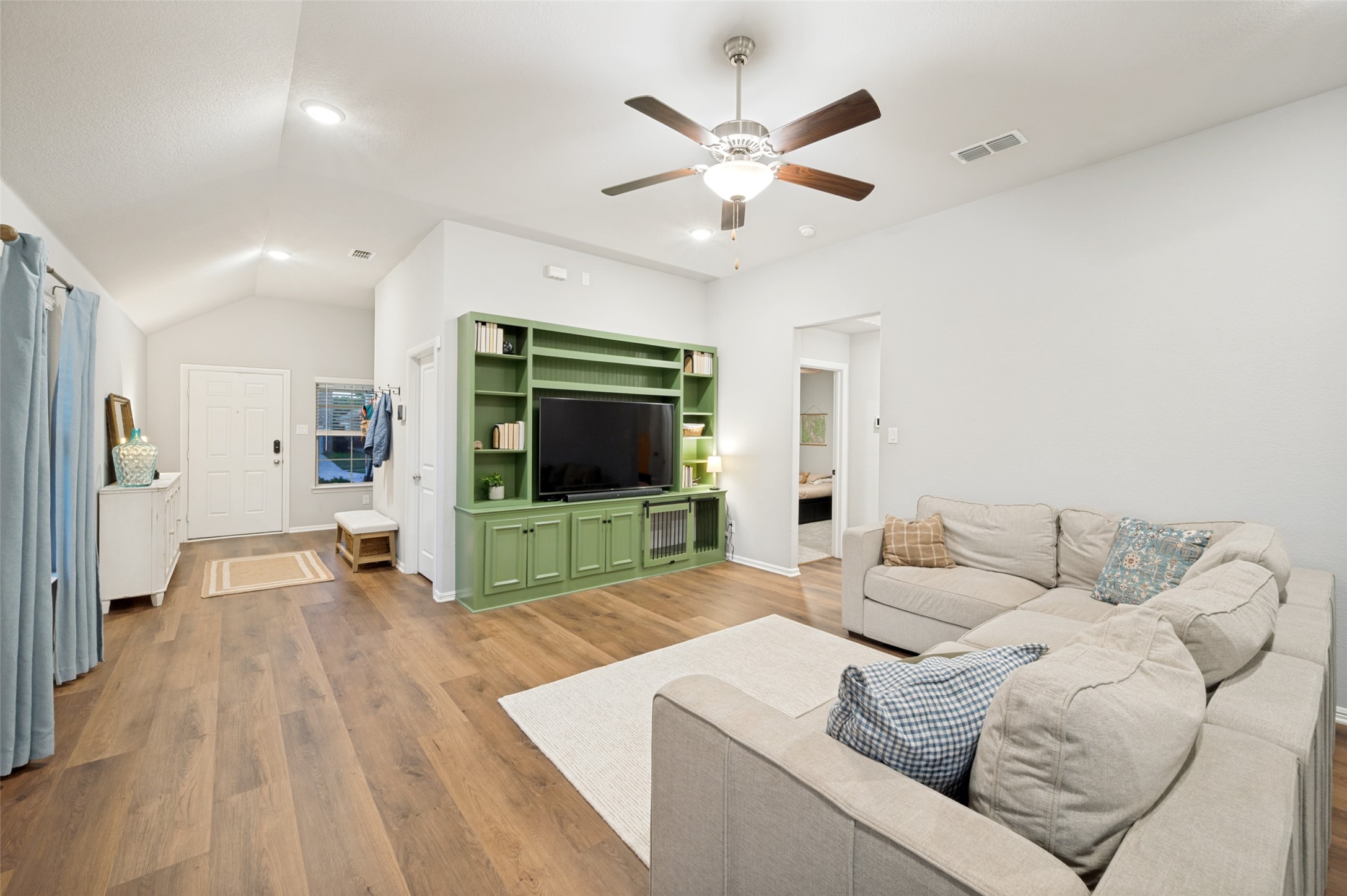 3406 Duncan Way