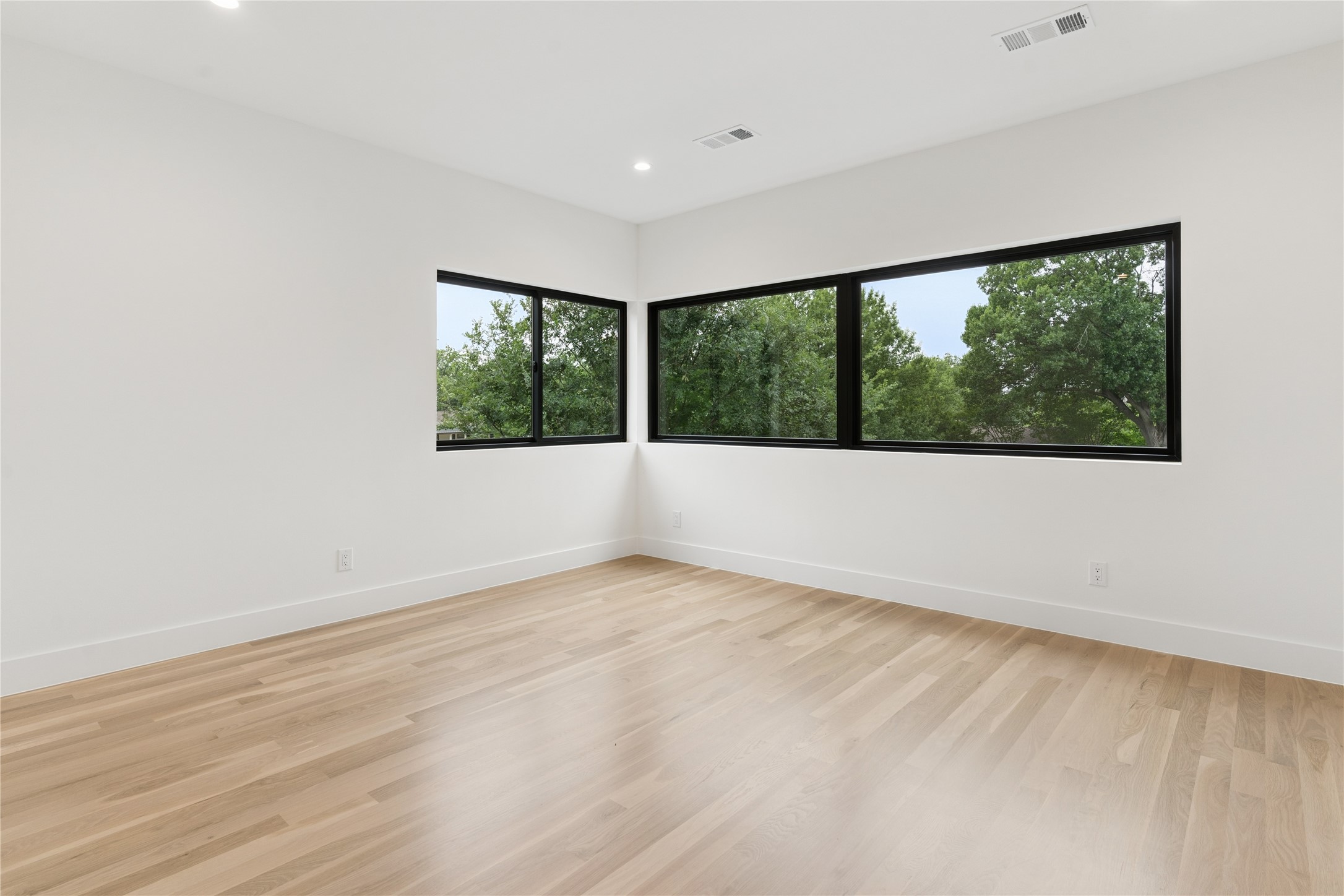 3452 Timberview Road