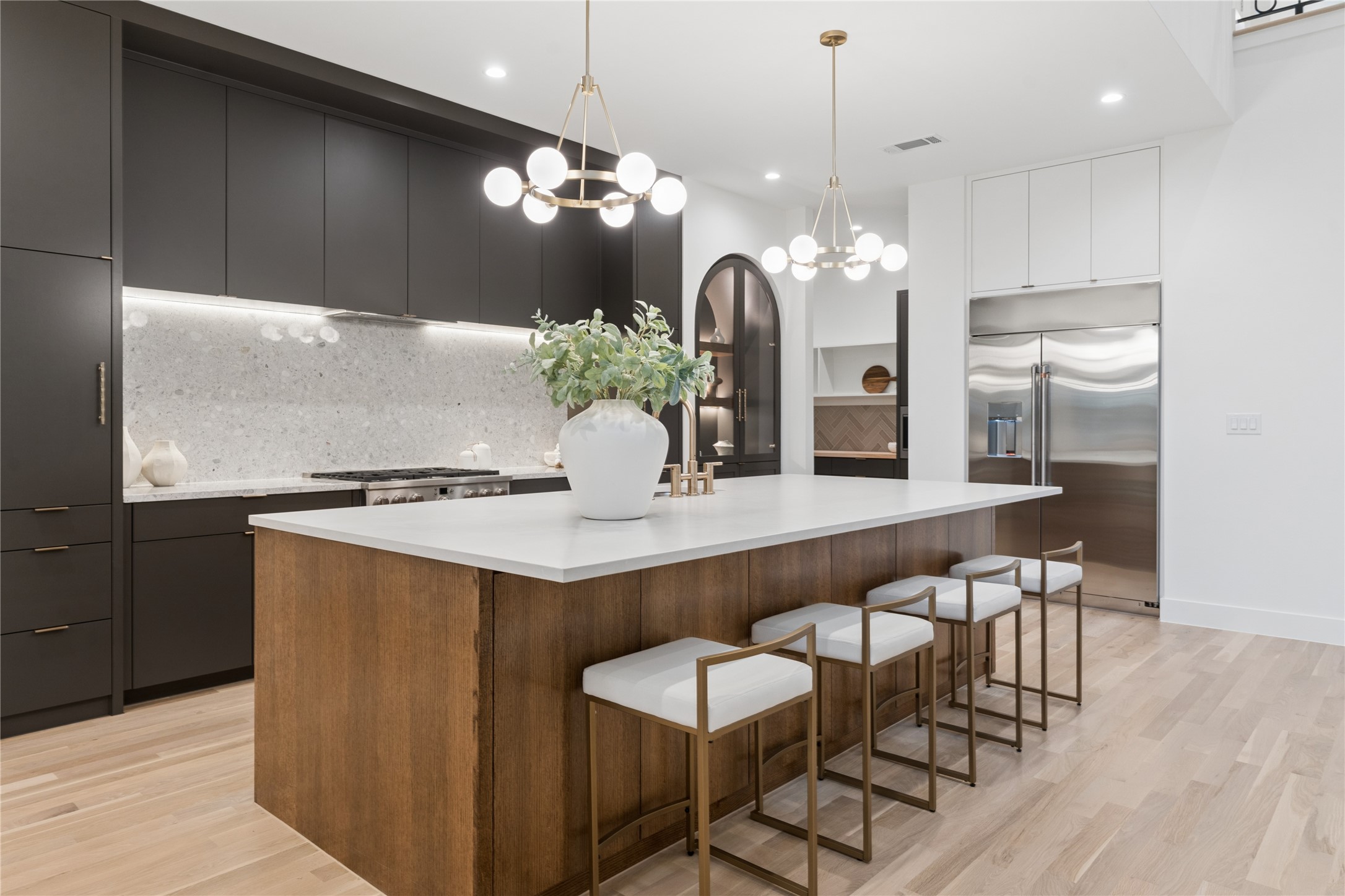 3452 Timberview Road