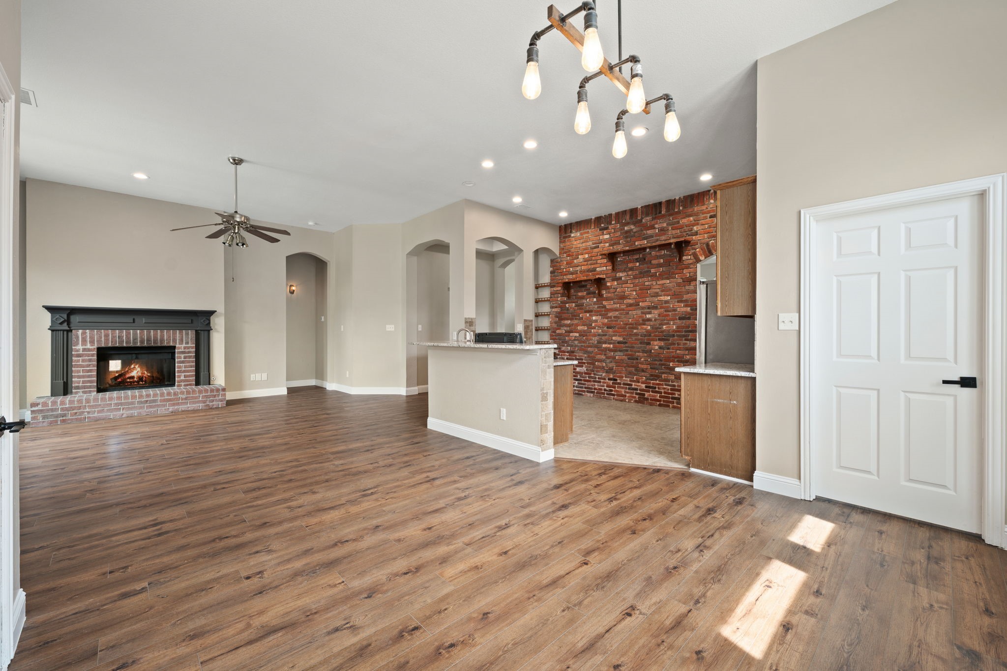1433 Indian Springs
