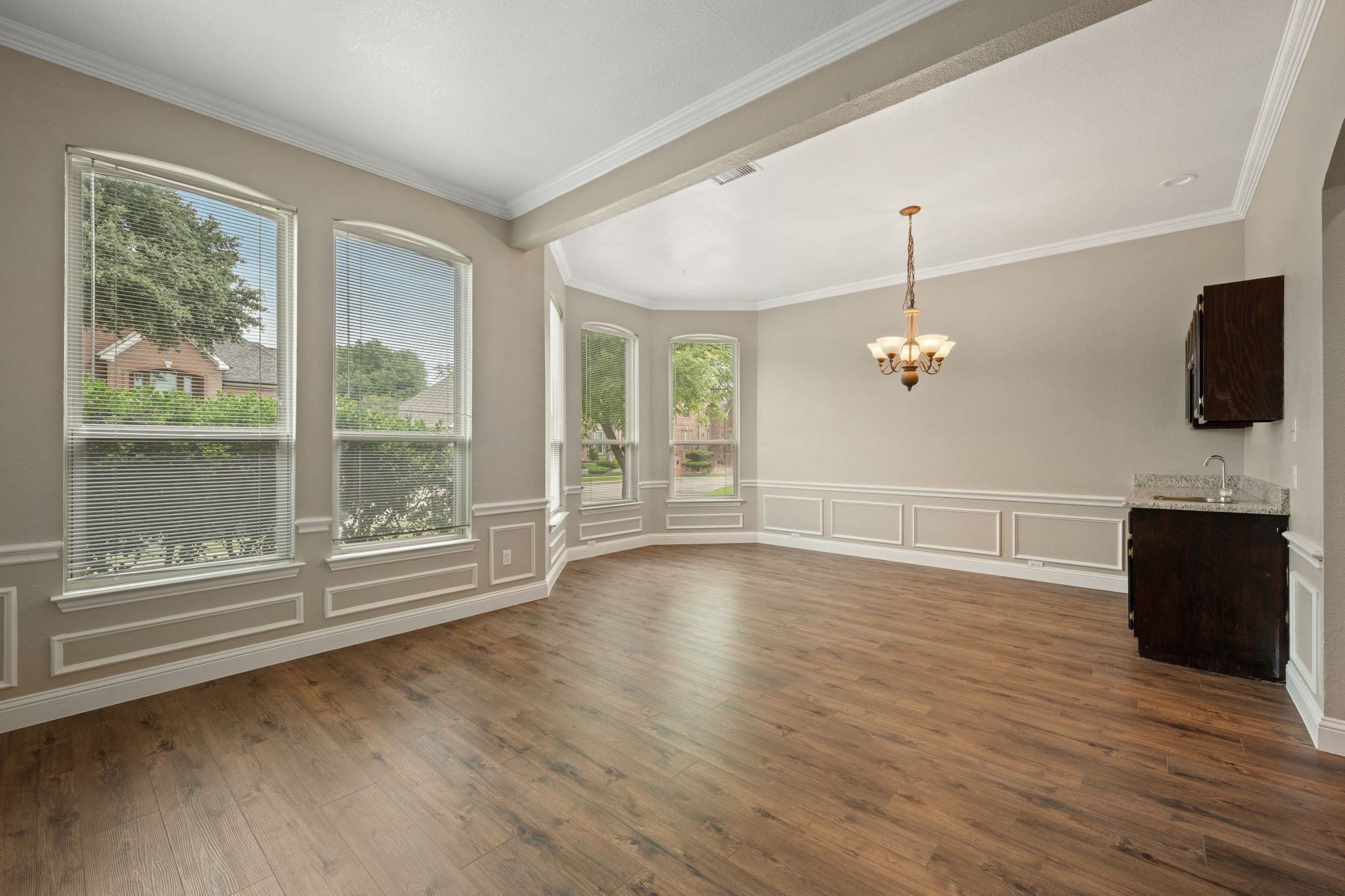 1433 Indian Springs