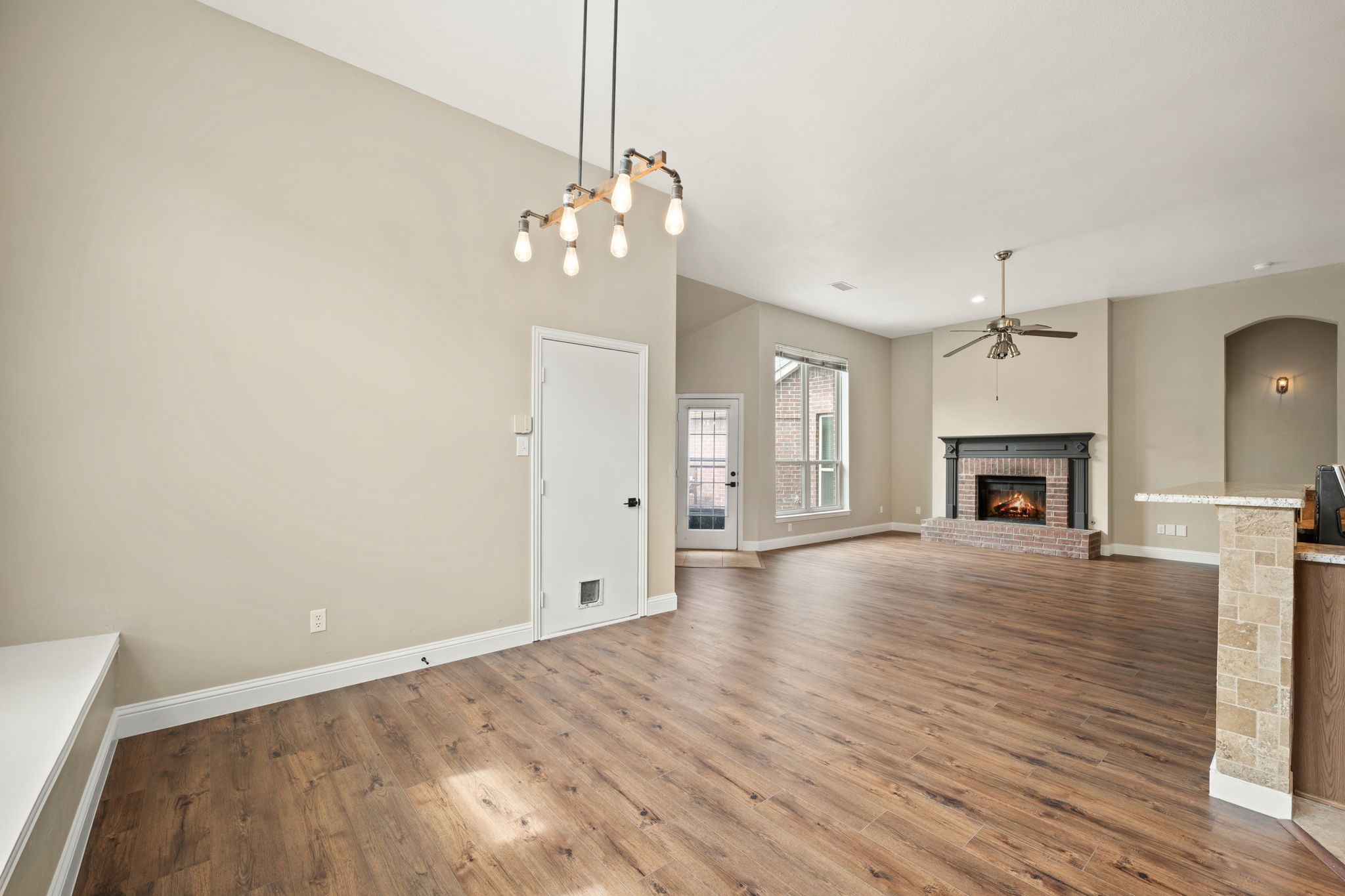 1433 Indian Springs