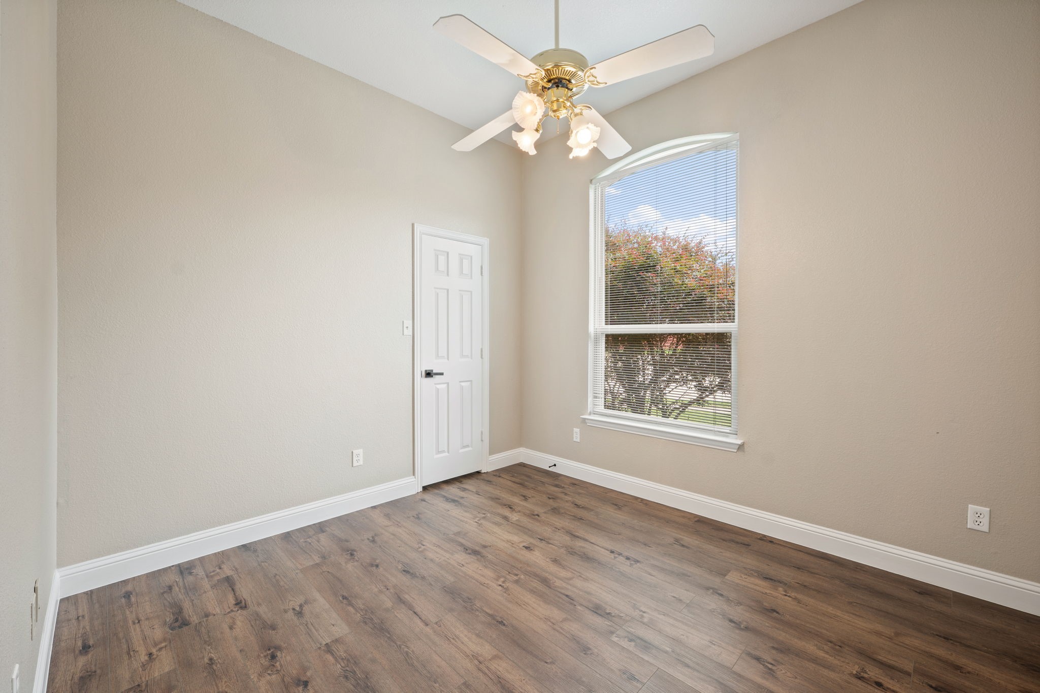 1433 Indian Springs