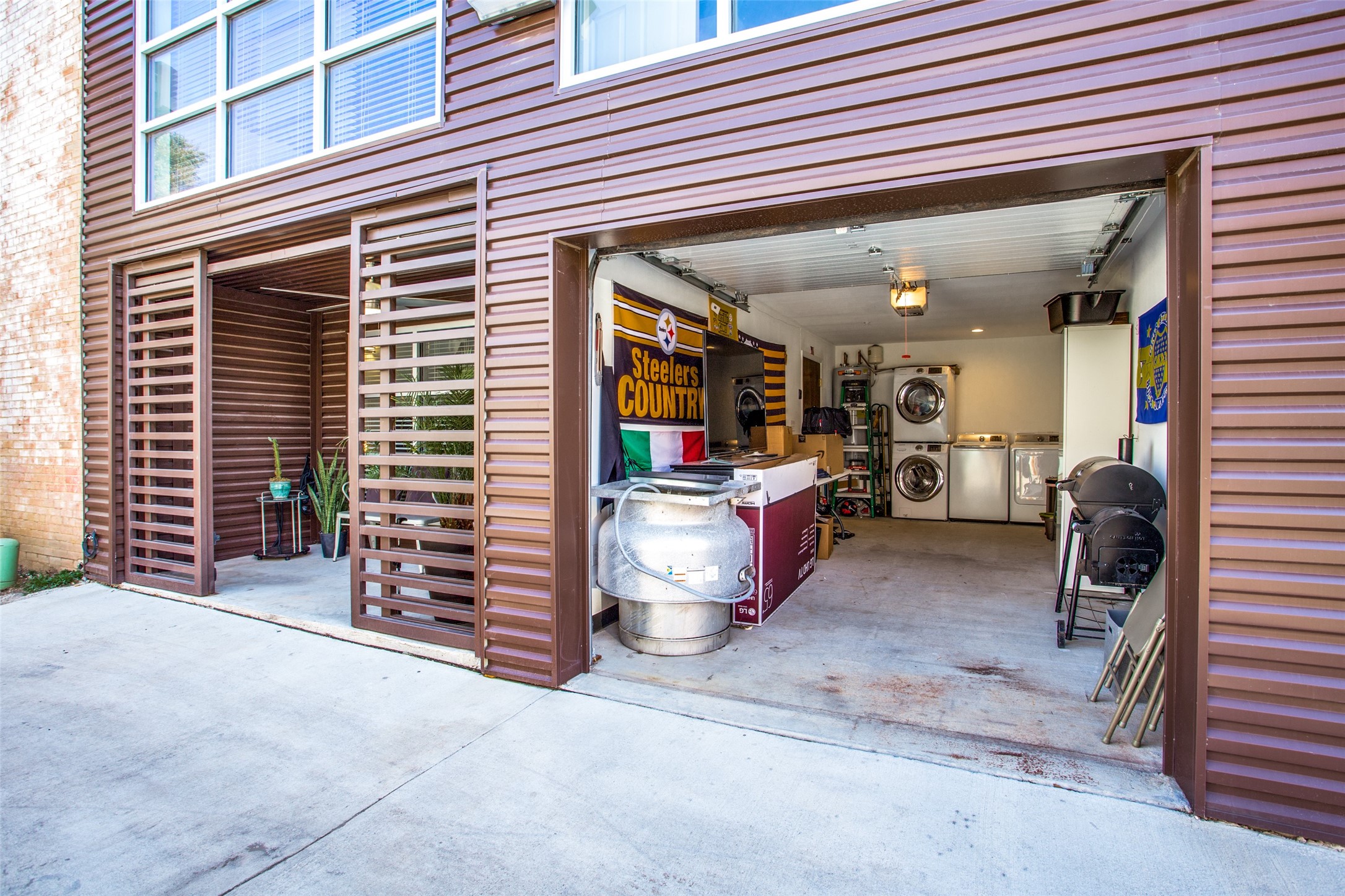 3111 Canton Street 180