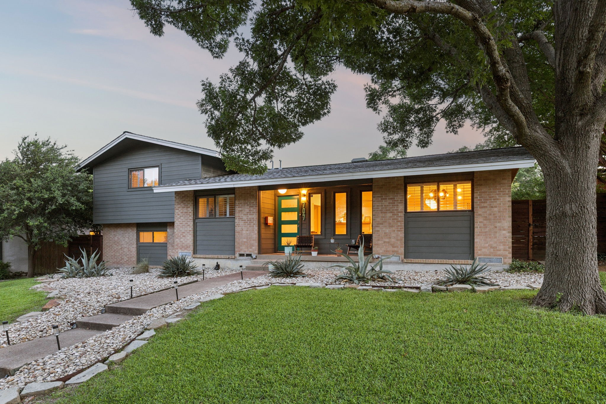 707 Bondstone Drive