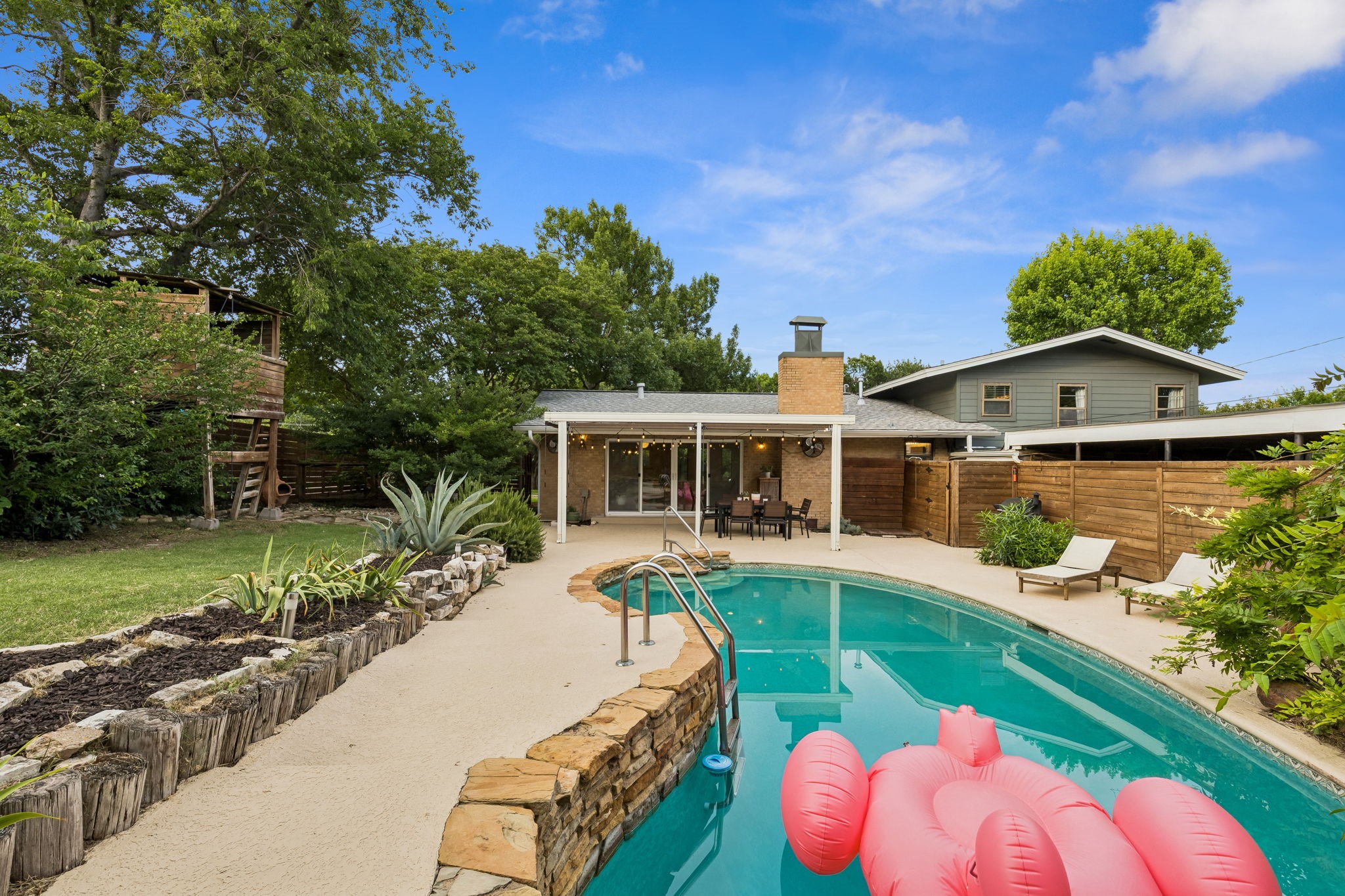 707 Bondstone Drive