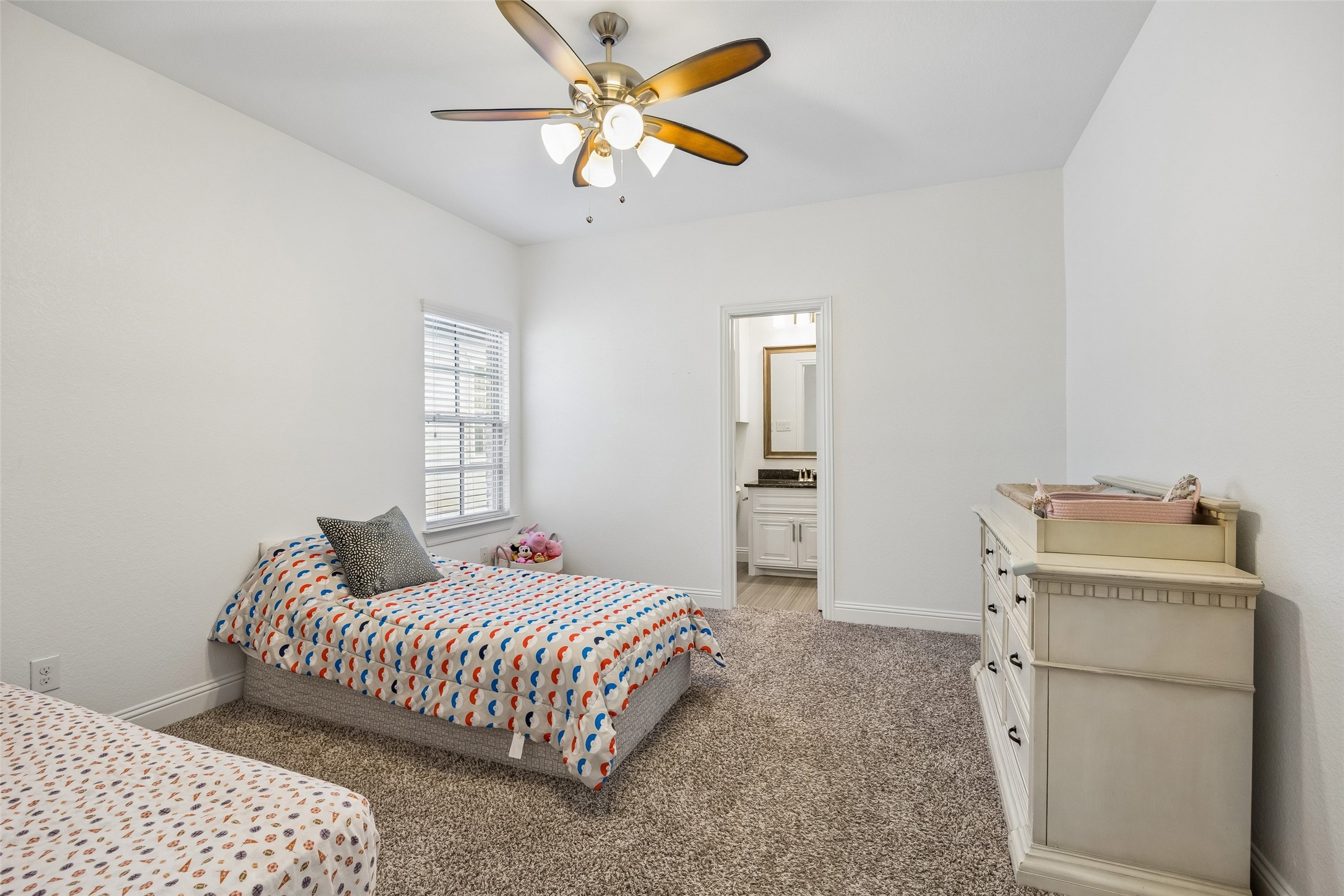 1022 Shadyside Lane