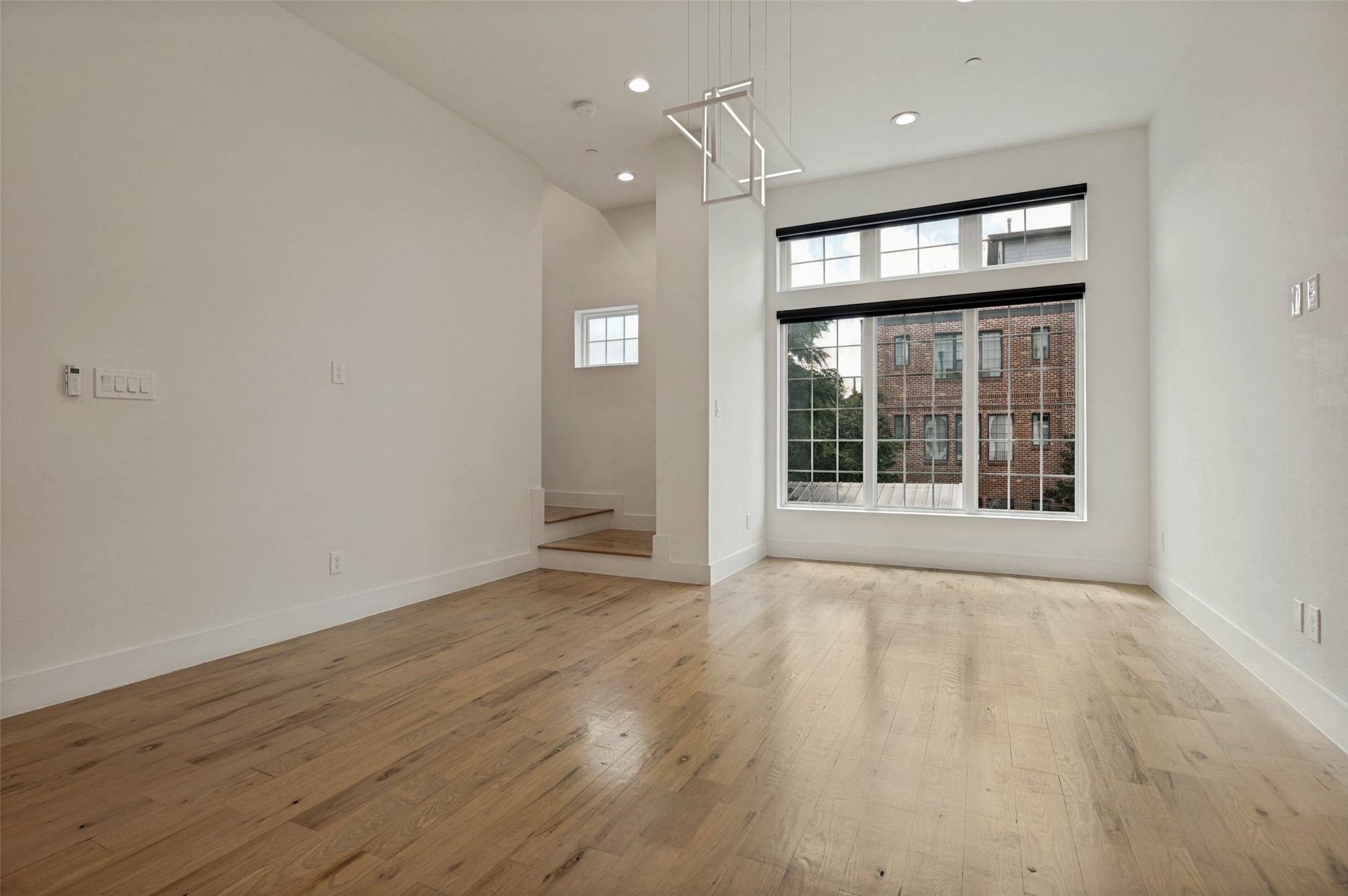 1910 Caddo Street B105
