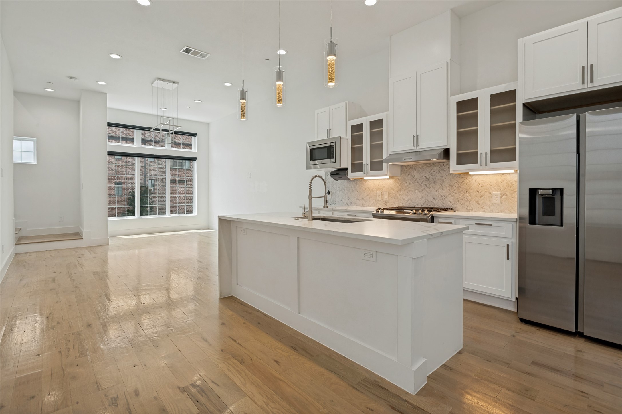 1910 Caddo Street B105