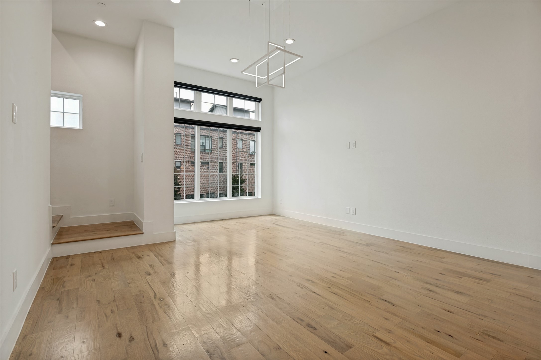 1910 Caddo Street B105