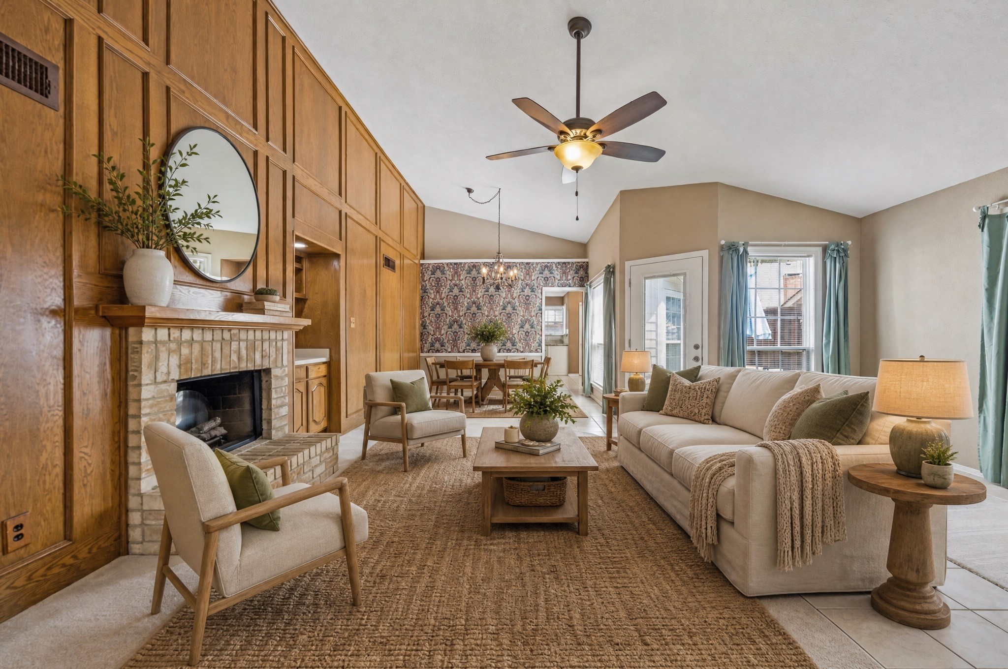 1524 Livingston Drive