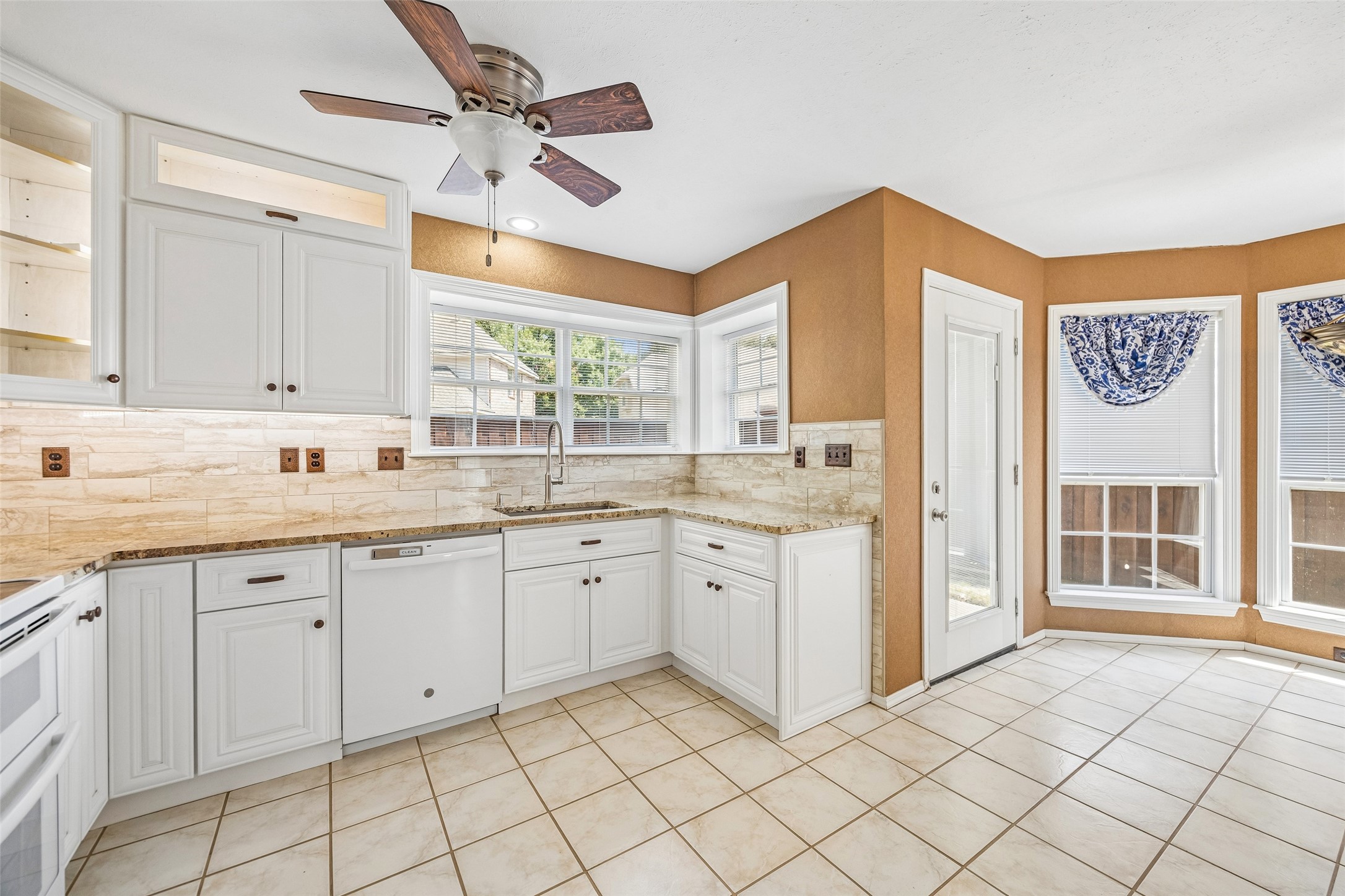 1524 Livingston Drive