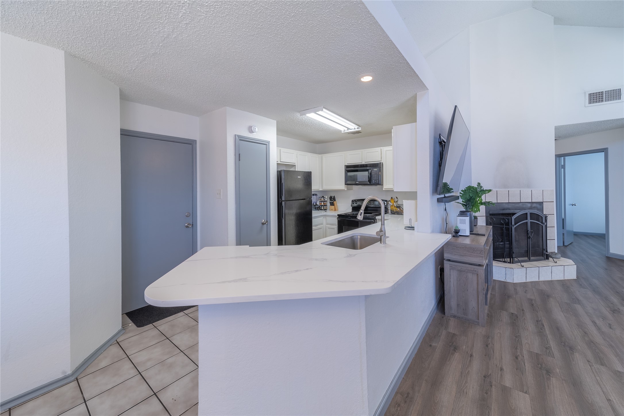 562 Stringfellow Drive