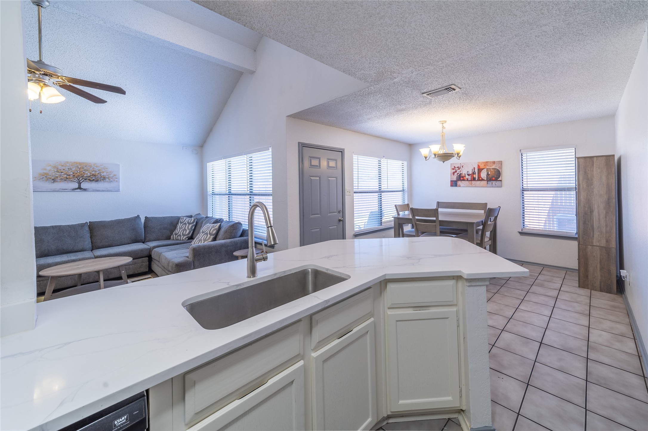 562 Stringfellow Drive