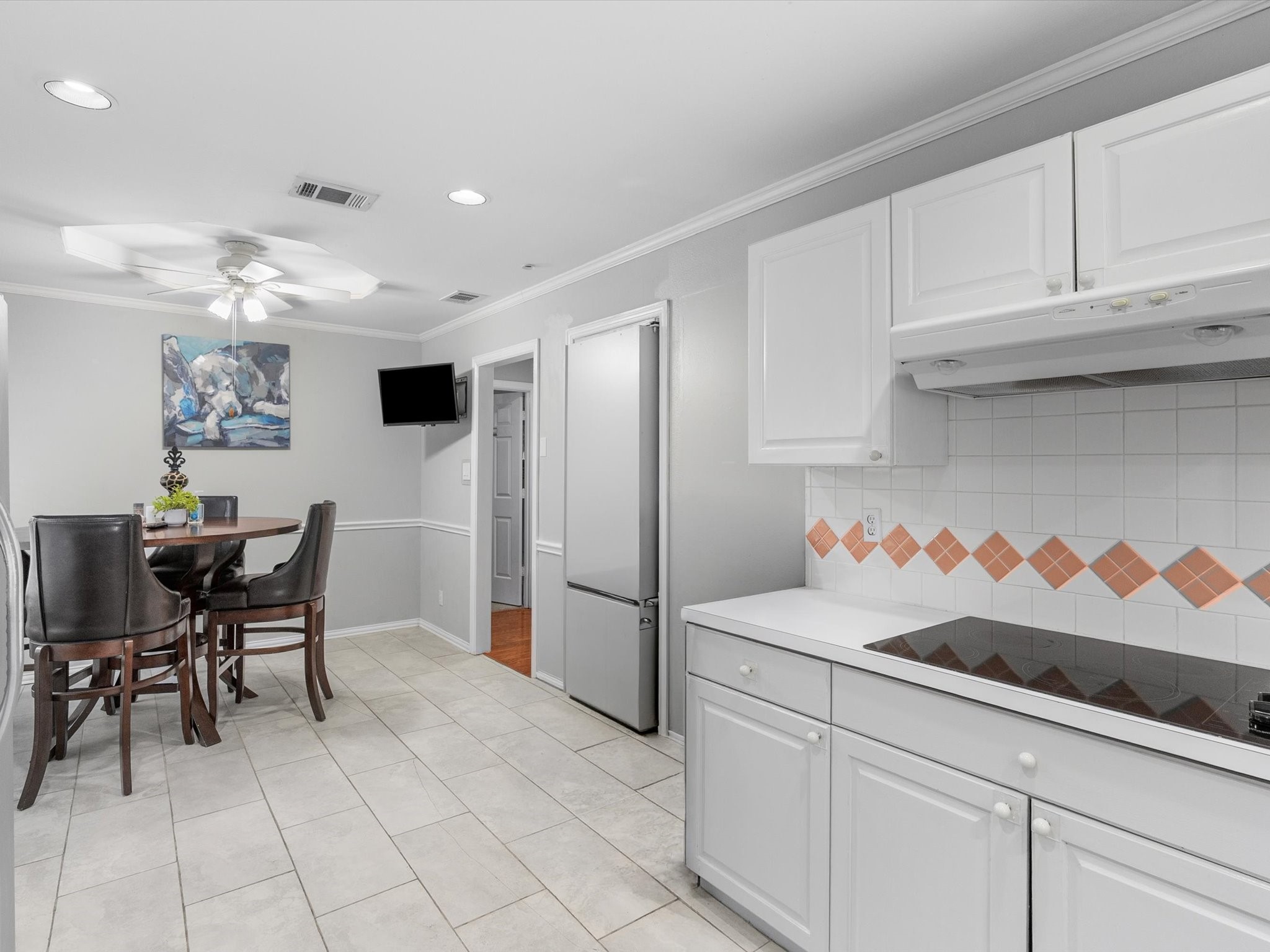 3024 Encino Drive