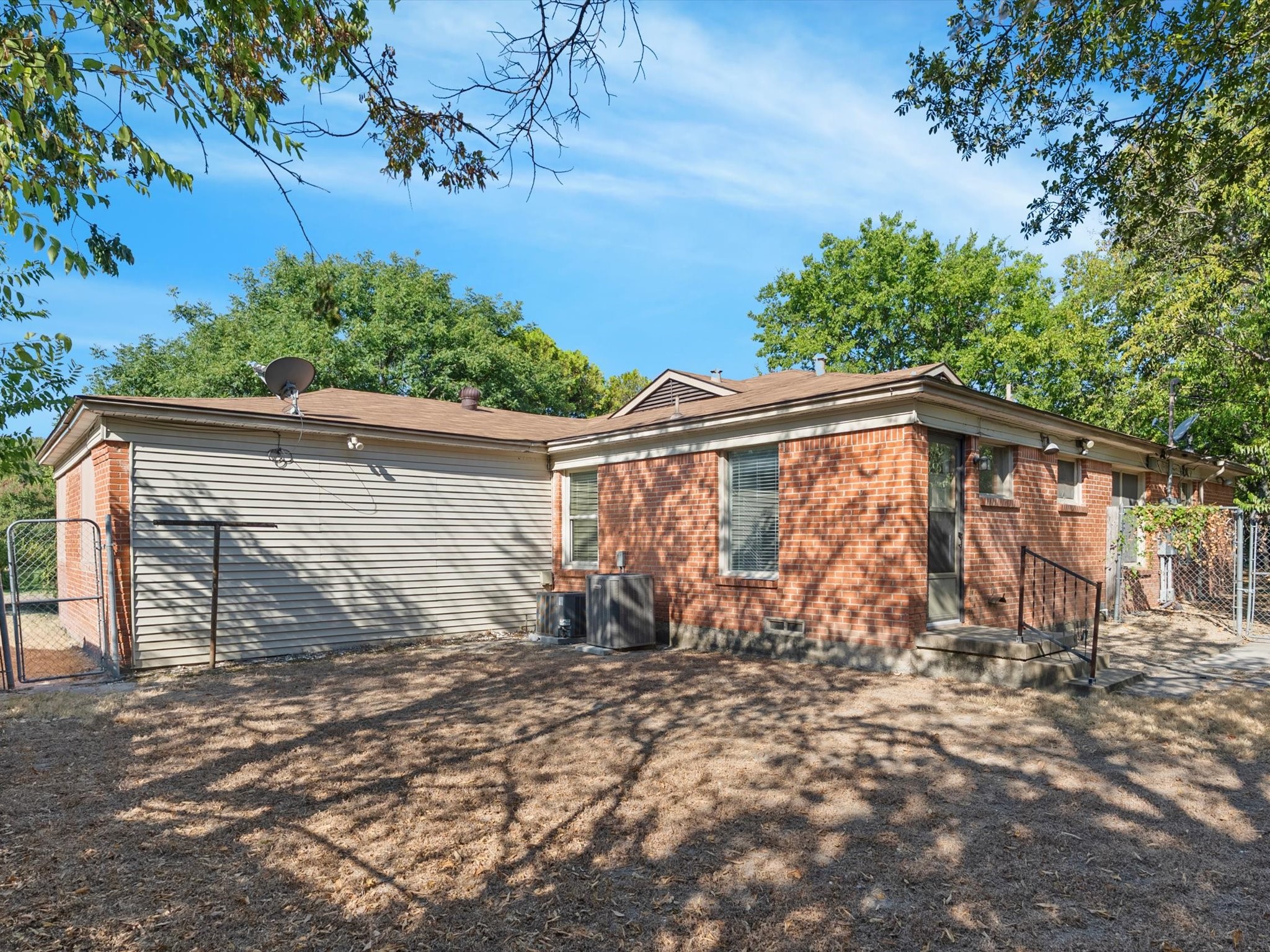 3024 Encino Drive