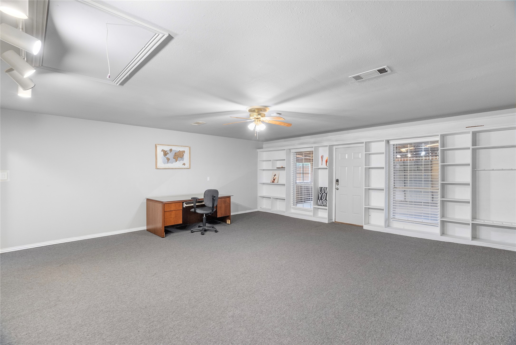 3024 Encino Drive