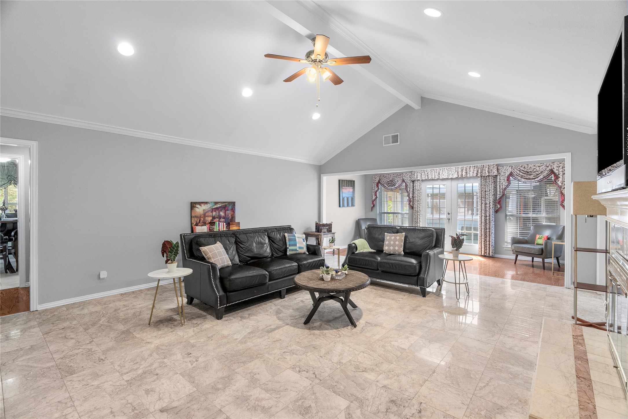 3024 Encino Drive