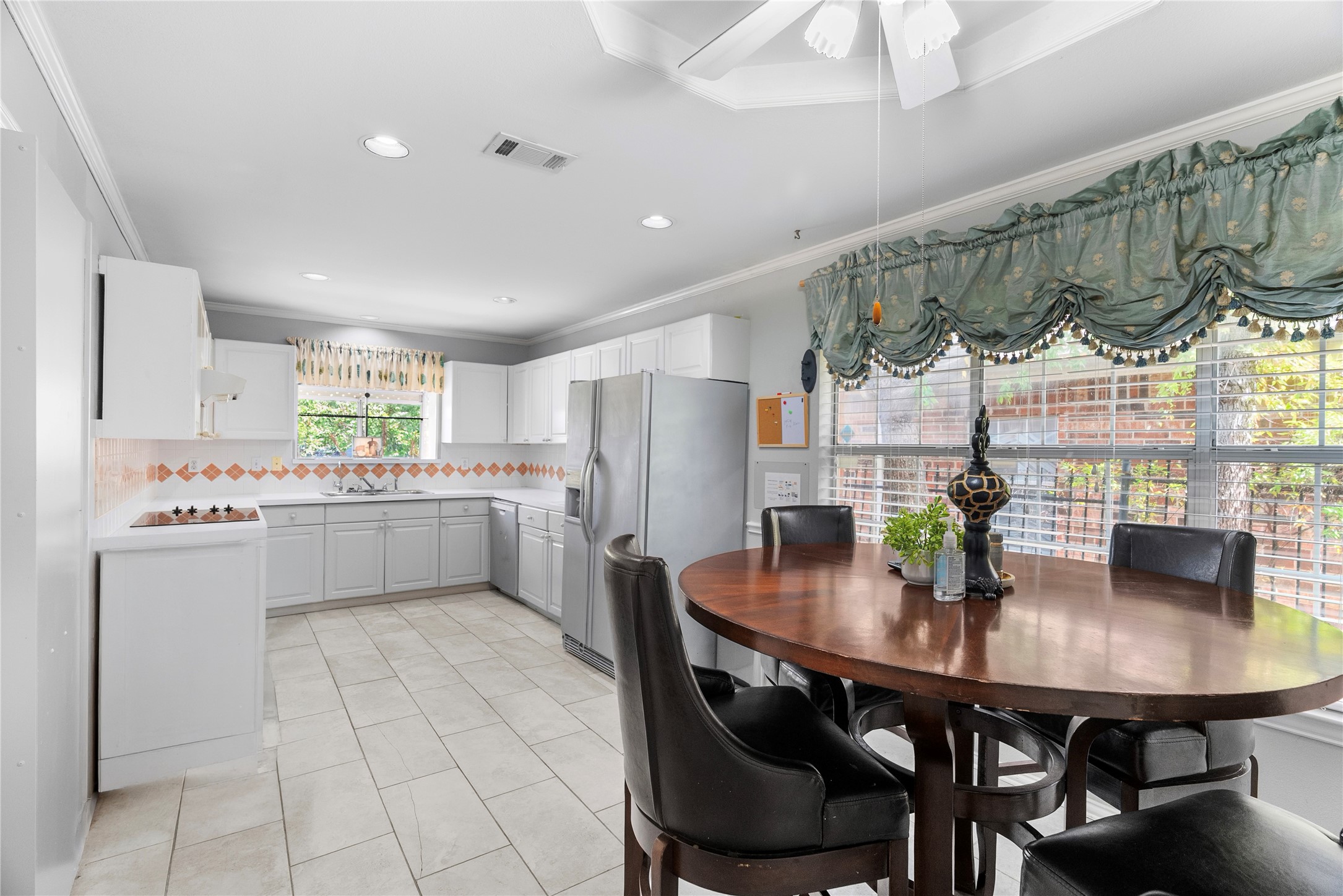 3024 Encino Drive