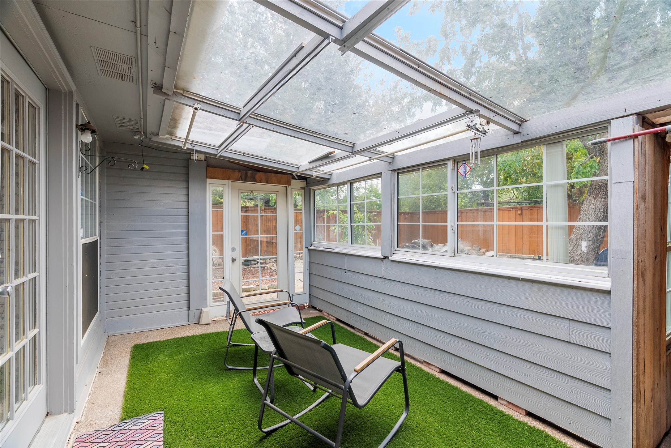 3024 Encino Drive