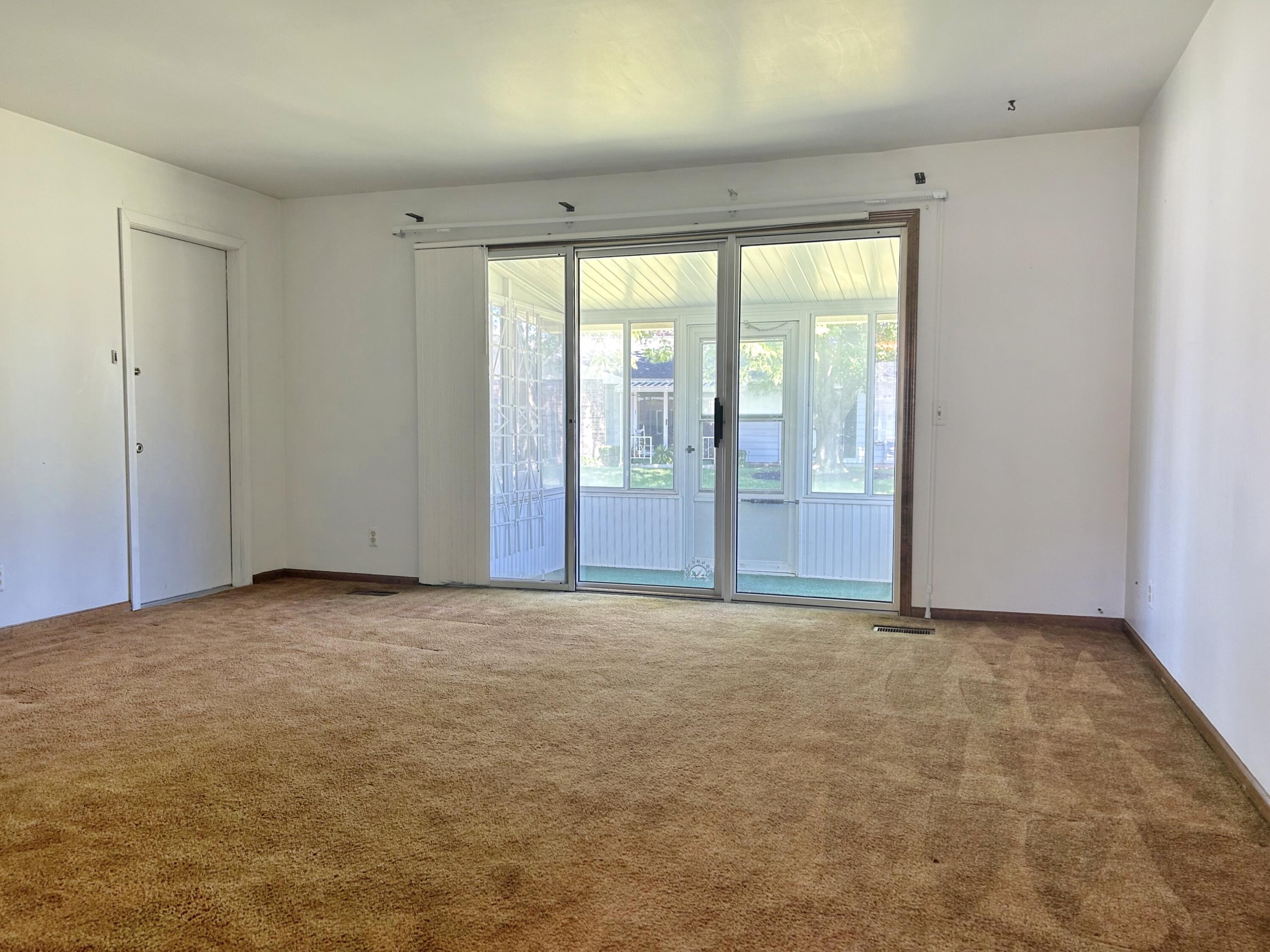 5654 Leisure South Drive SE