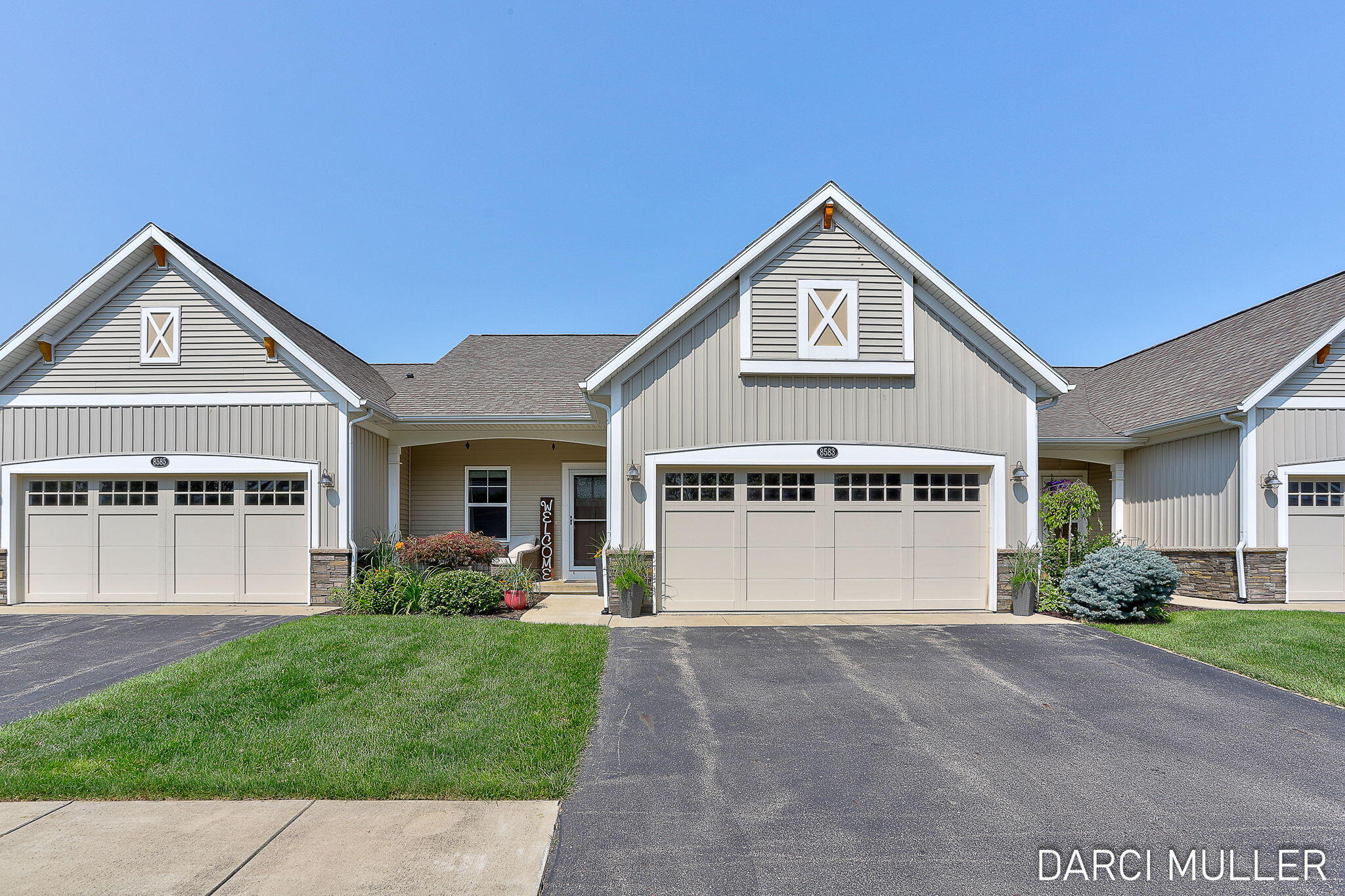 8583 Alles Park Drive SW, 2
