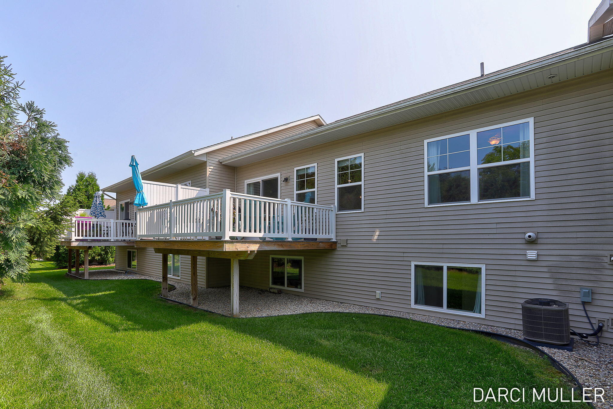 8583 Alles Park Drive SW, 2