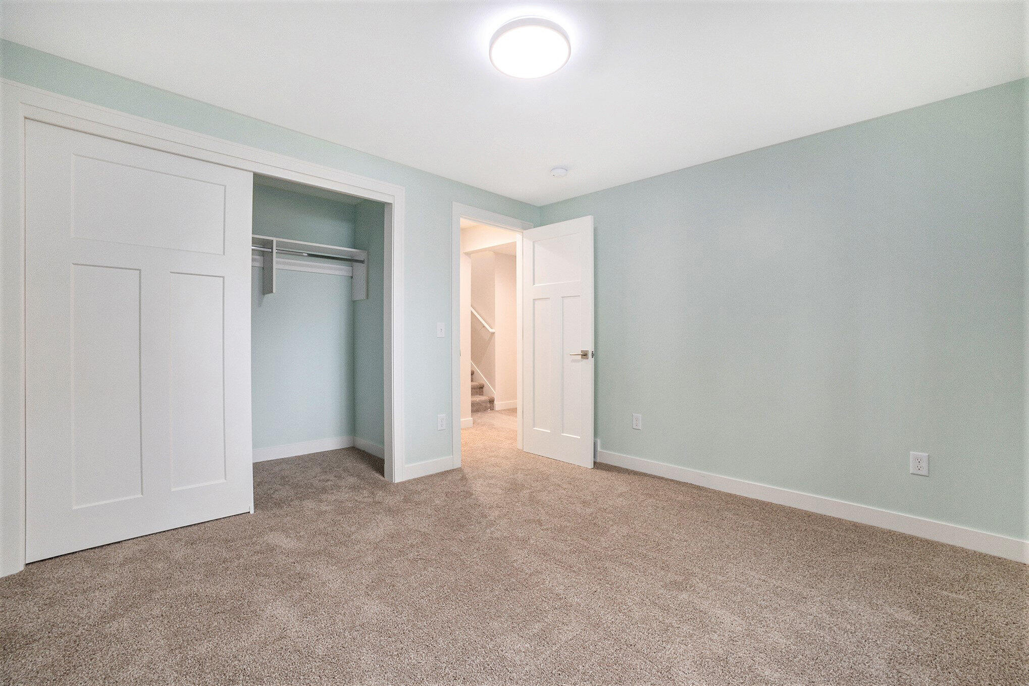333 Florence Court NE